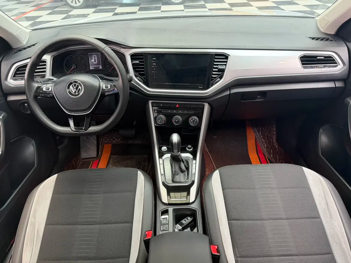 Volkswagen T-Roc 2022 г. 49012 км. — фото 6