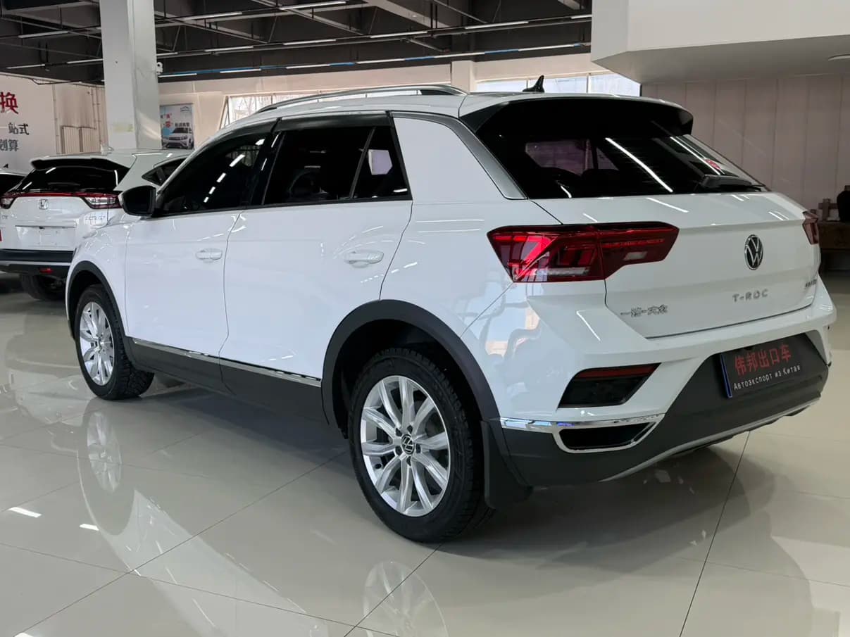 Volkswagen T-Roc 2023 г. 44124 км. — фото 4