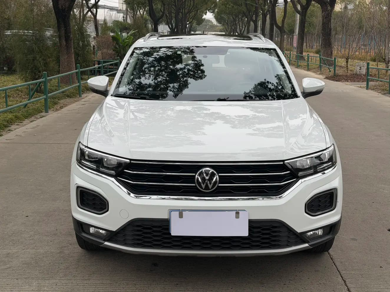Volkswagen T-Roc 2023 г. 103625 км. — фото 2