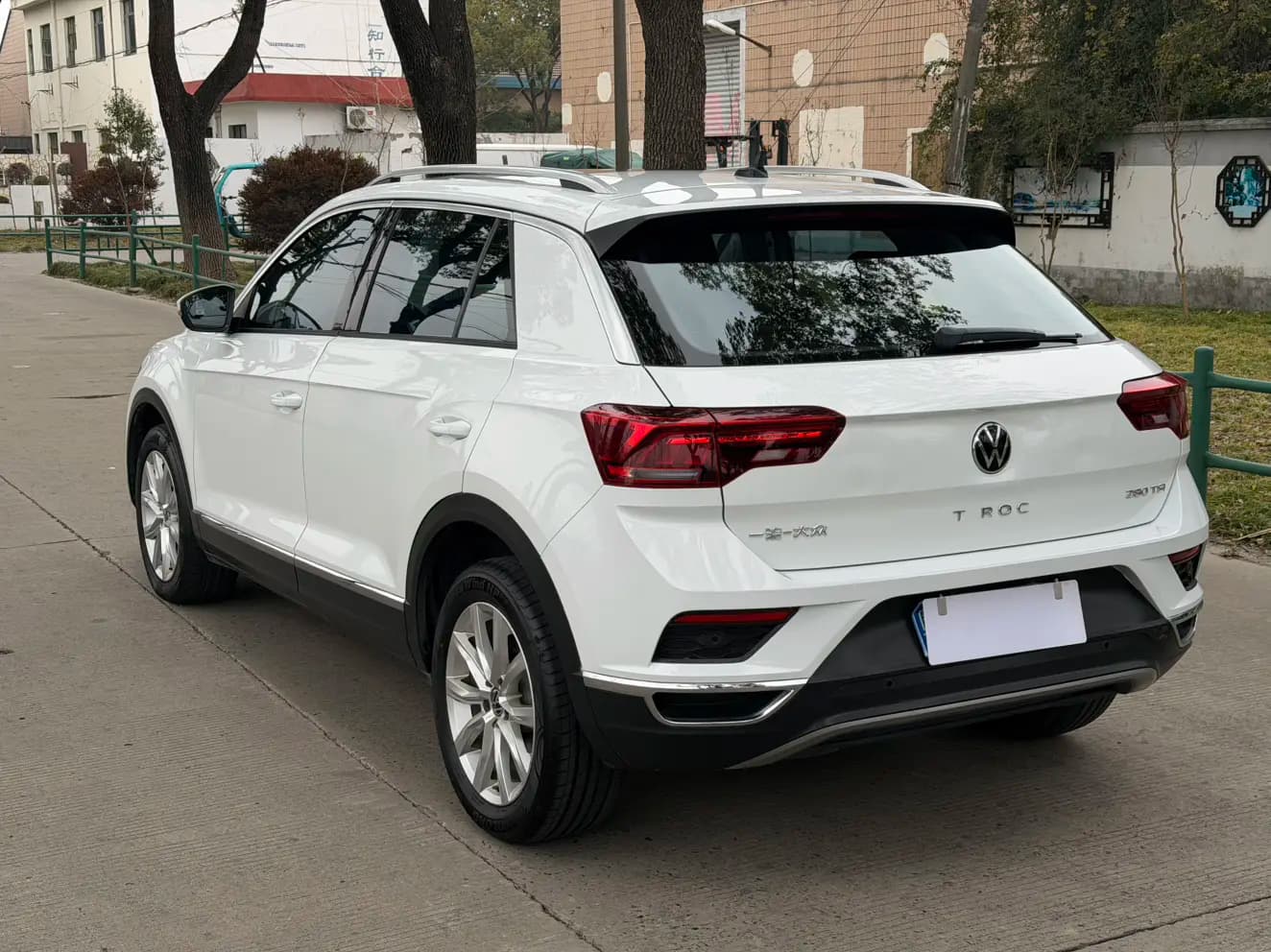 Volkswagen T-Roc 2023 г. 103625 км. — фото 4