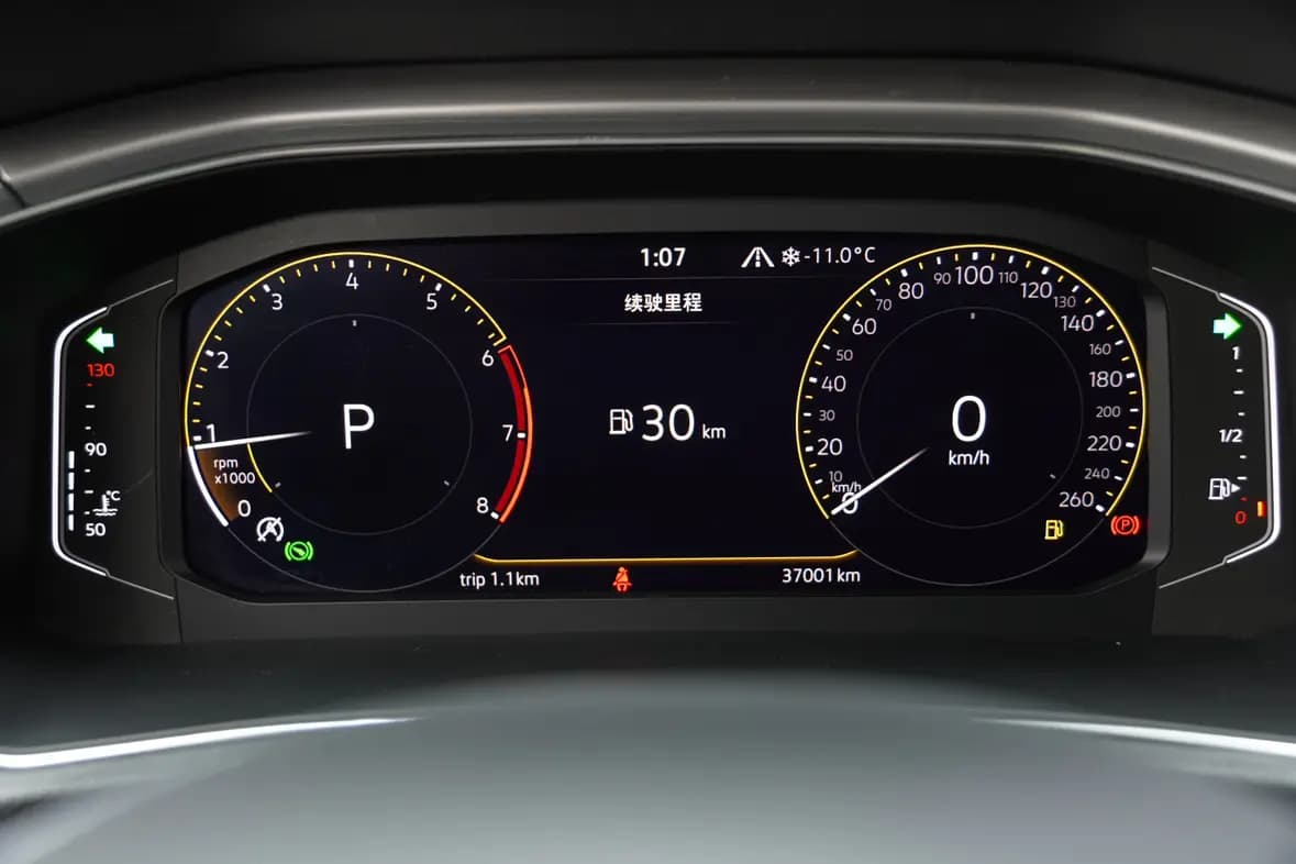 Volkswagen T-Roc 2022 г. 37126 км. — фото 9