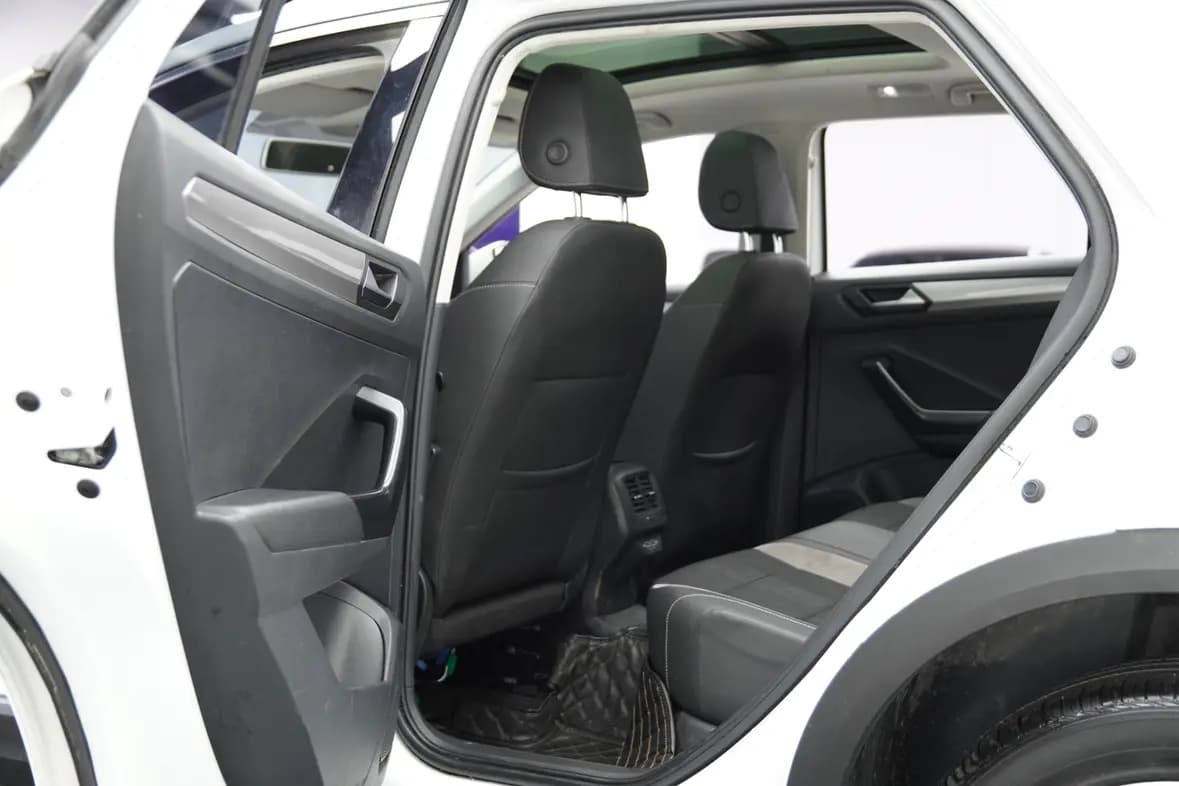 Volkswagen T-Roc 2022 г. 37126 км. — фото 10