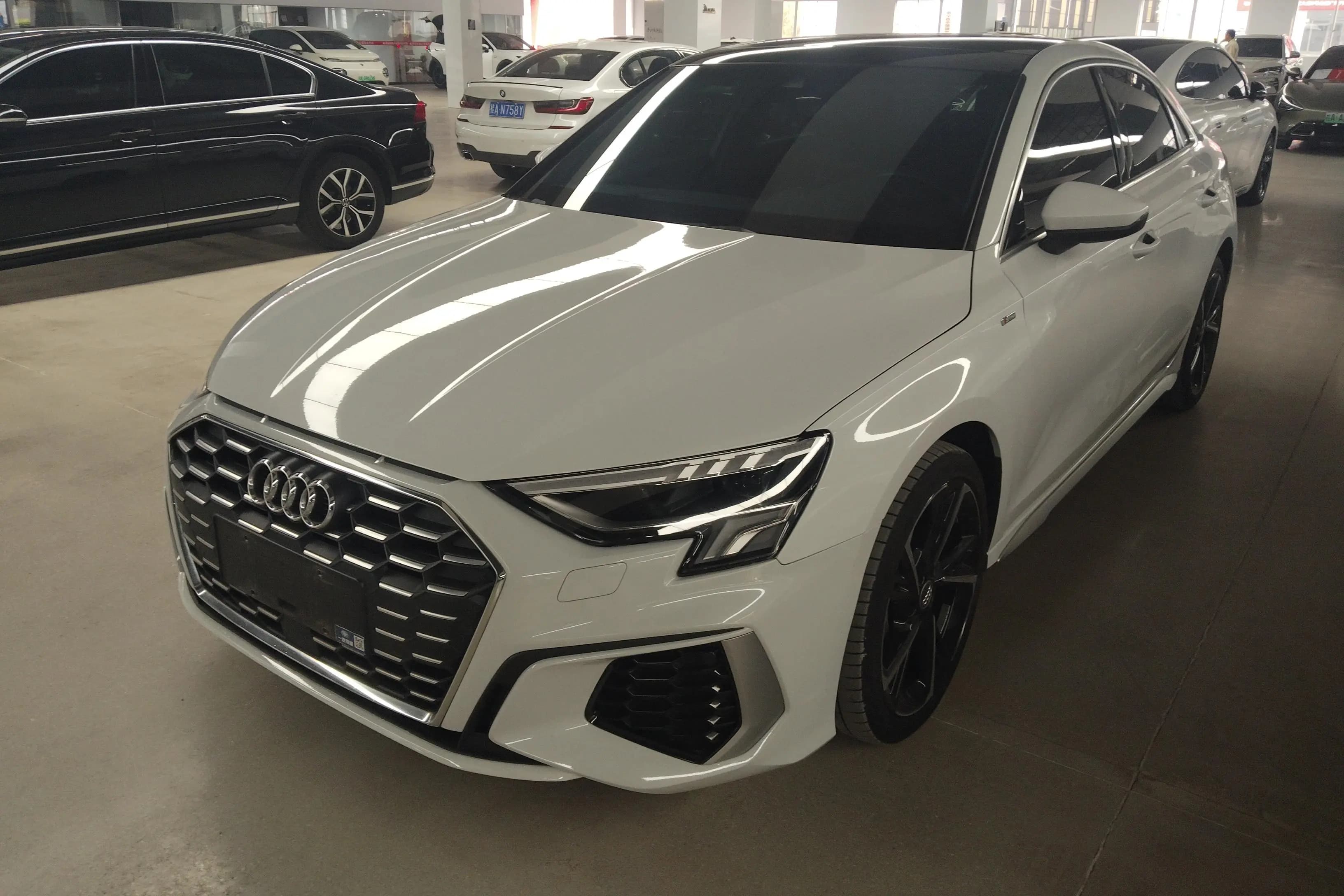 Audi A3 2021 г. 35224 км.