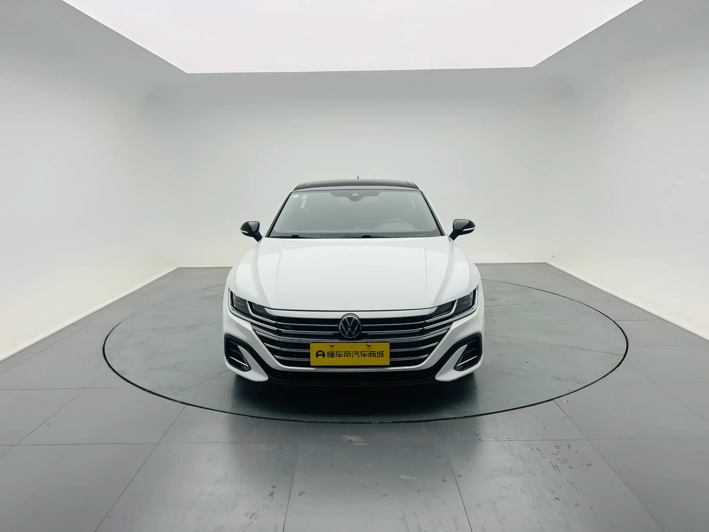 Volkswagen Arteon 2023 г. 86888 км. — фото 2