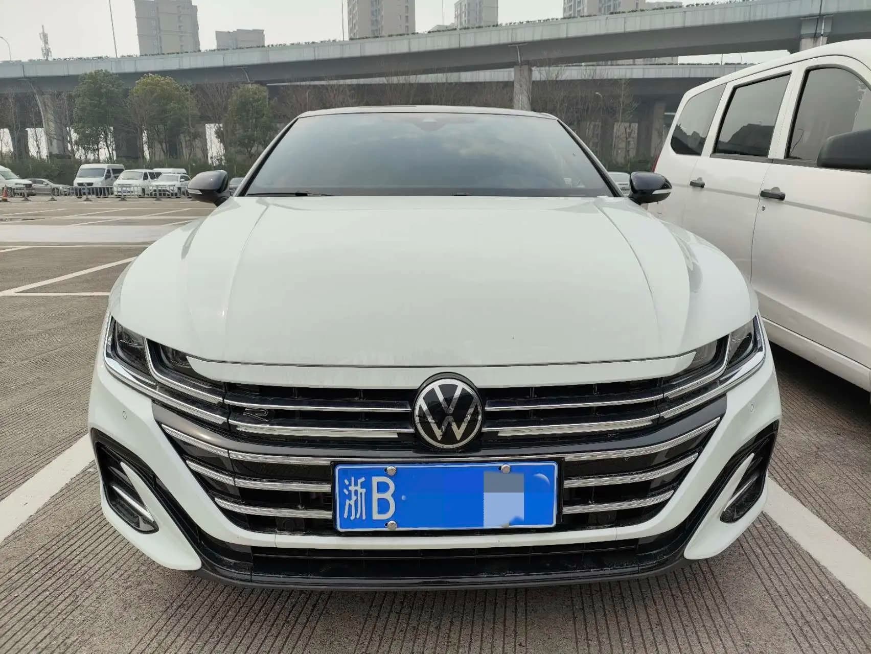 Volkswagen Arteon 2023 г. 16090 км. — фото 2