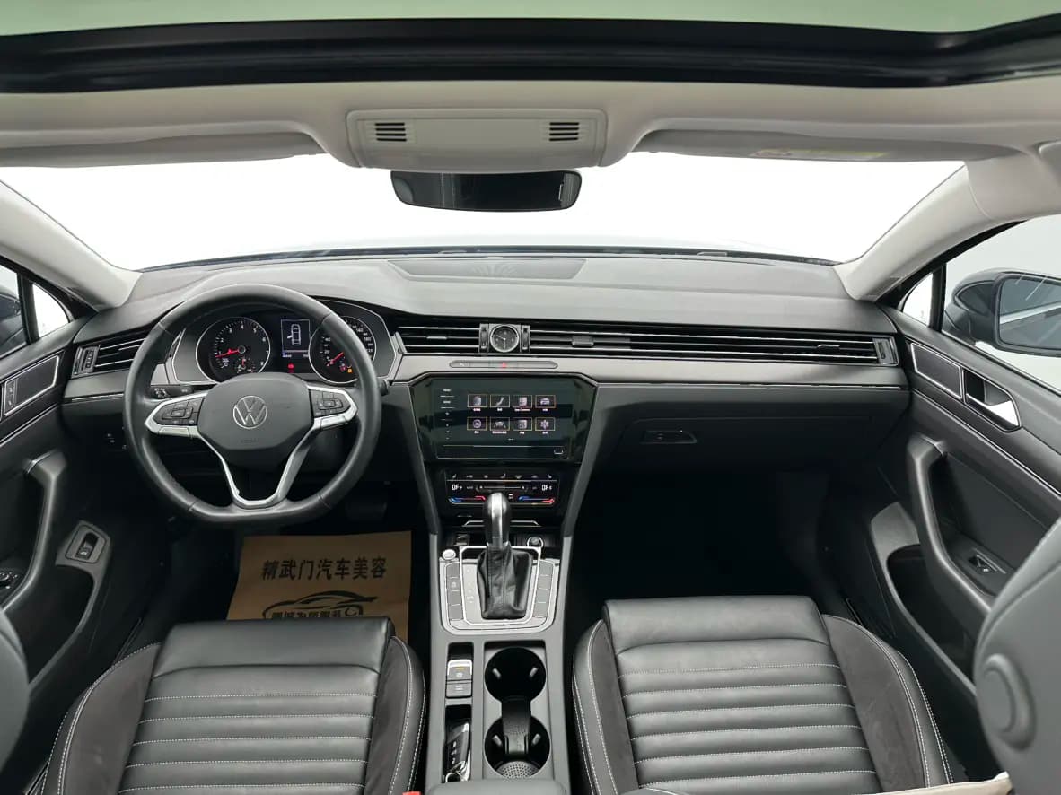 Volkswagen Magotan 2022 г. 46073 км. — фото 12