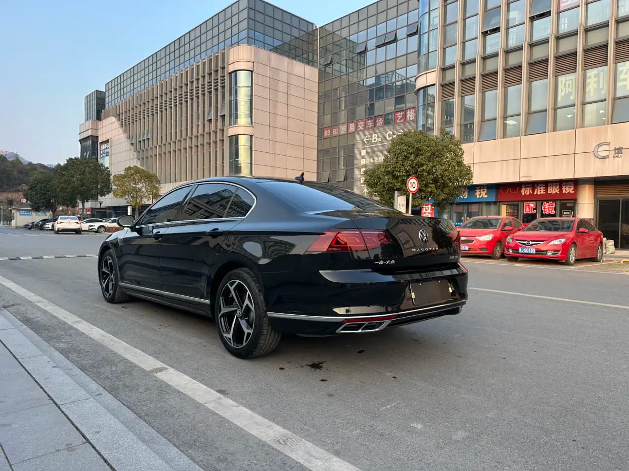 Volkswagen Magotan 2023 г. 32045 км. — фото 4