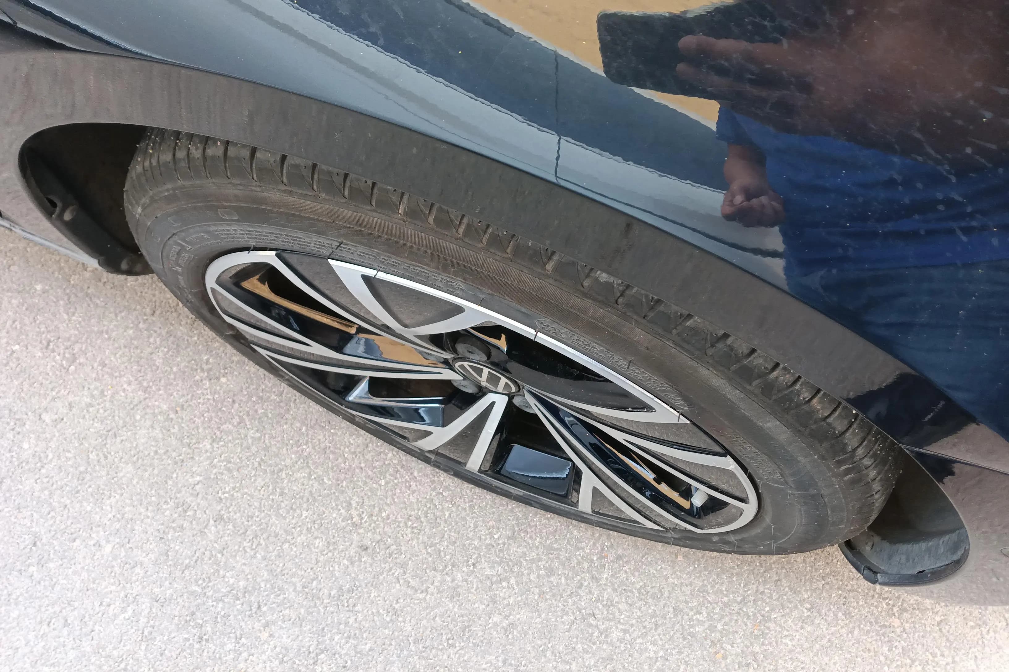 Volkswagen Magotan 2021 г. 74650 км. — фото 3