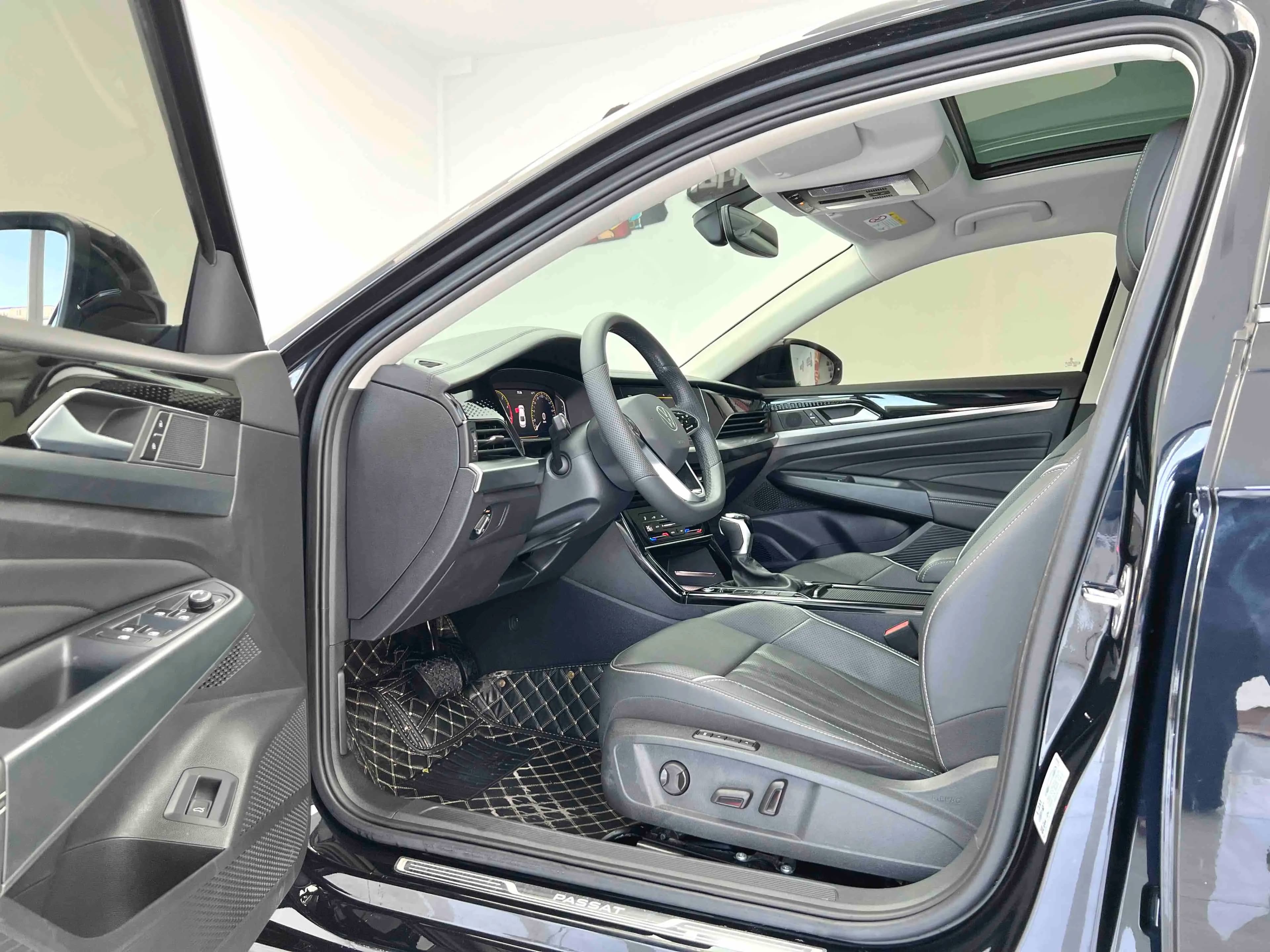 Volkswagen Passat 2024 г. 17110 км. — фото 21