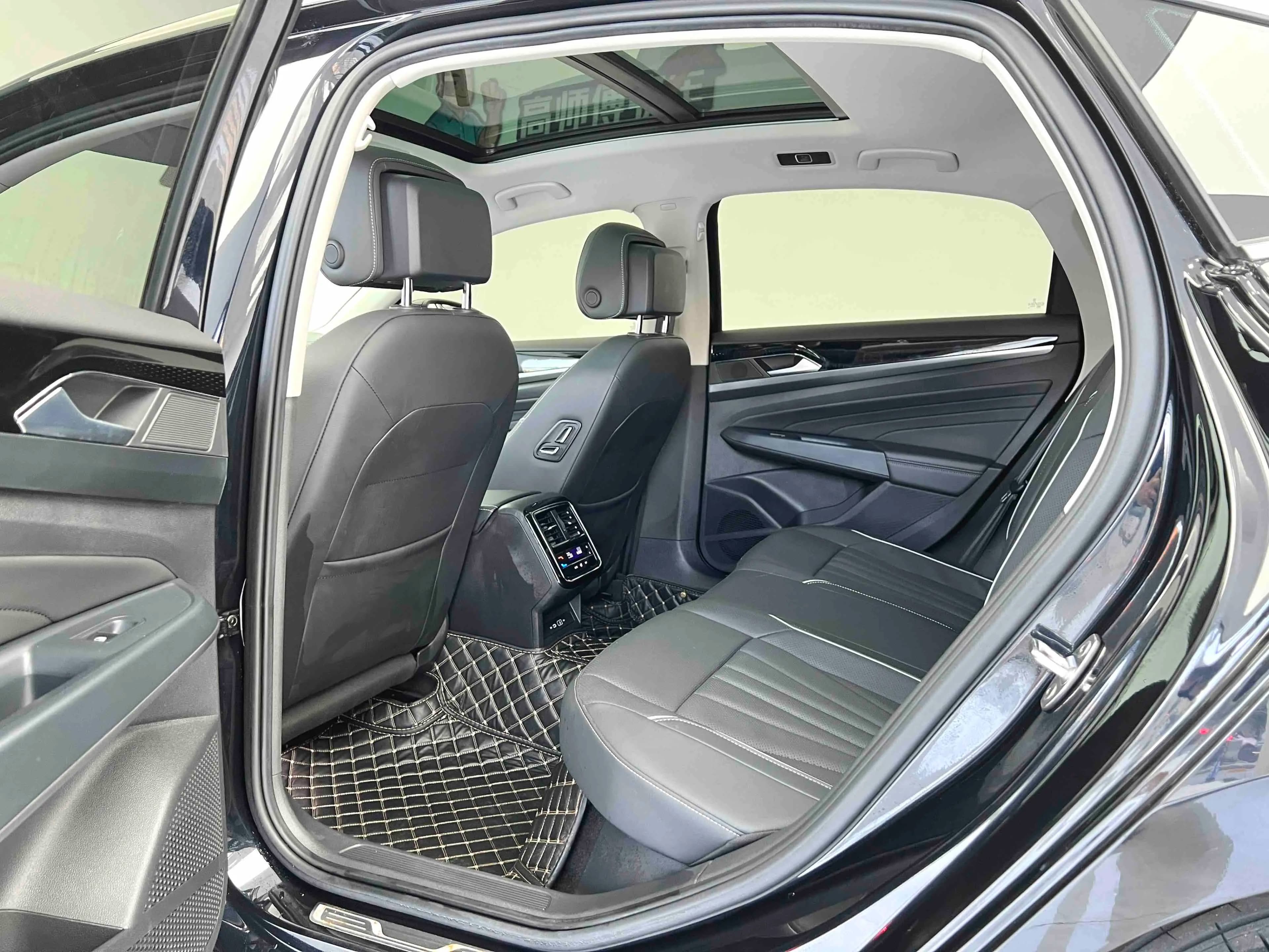 Volkswagen Passat 2024 г. 17110 км. — фото 22