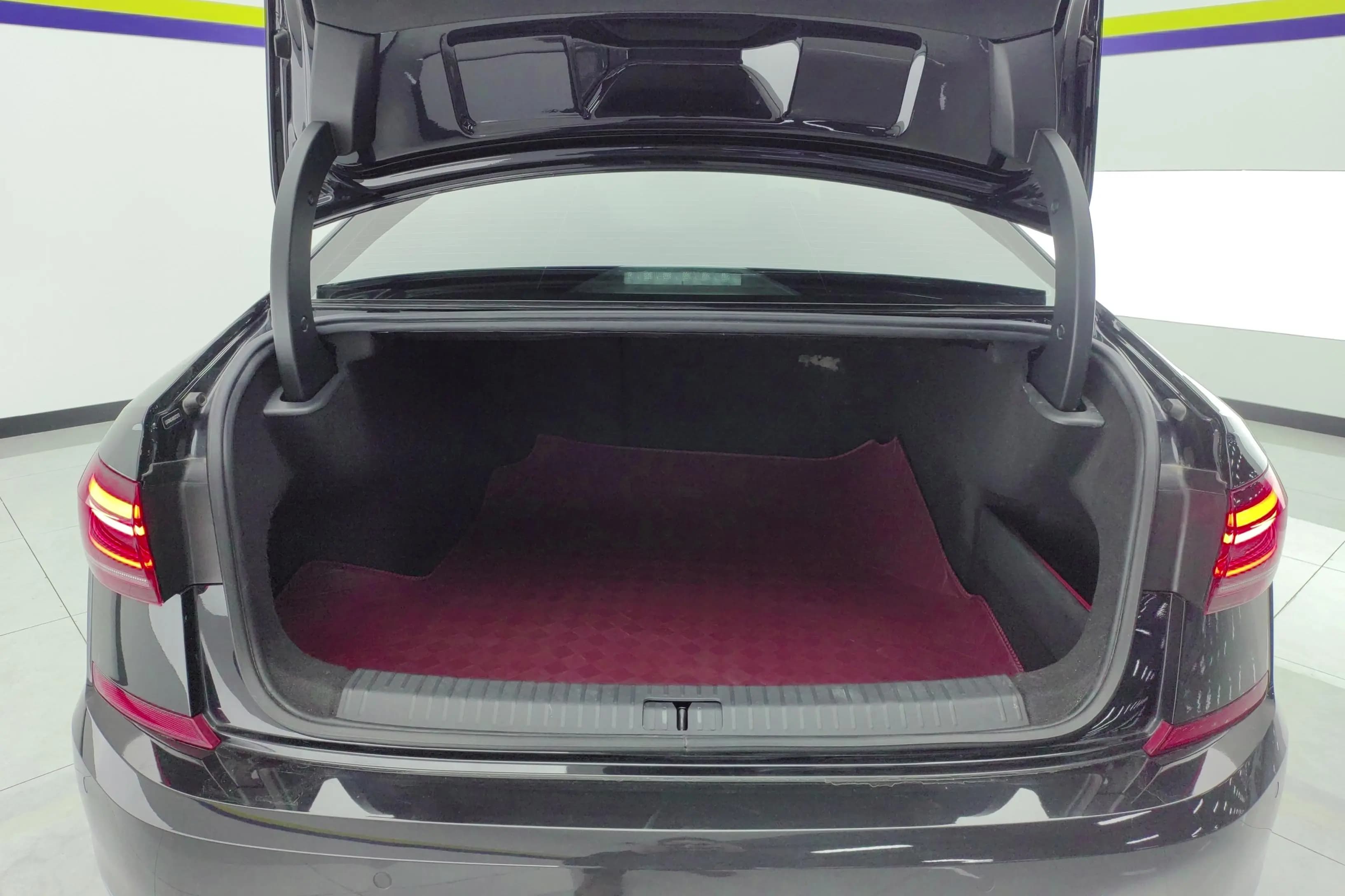 Volkswagen Passat 2024 г. 12811 км. — фото 13