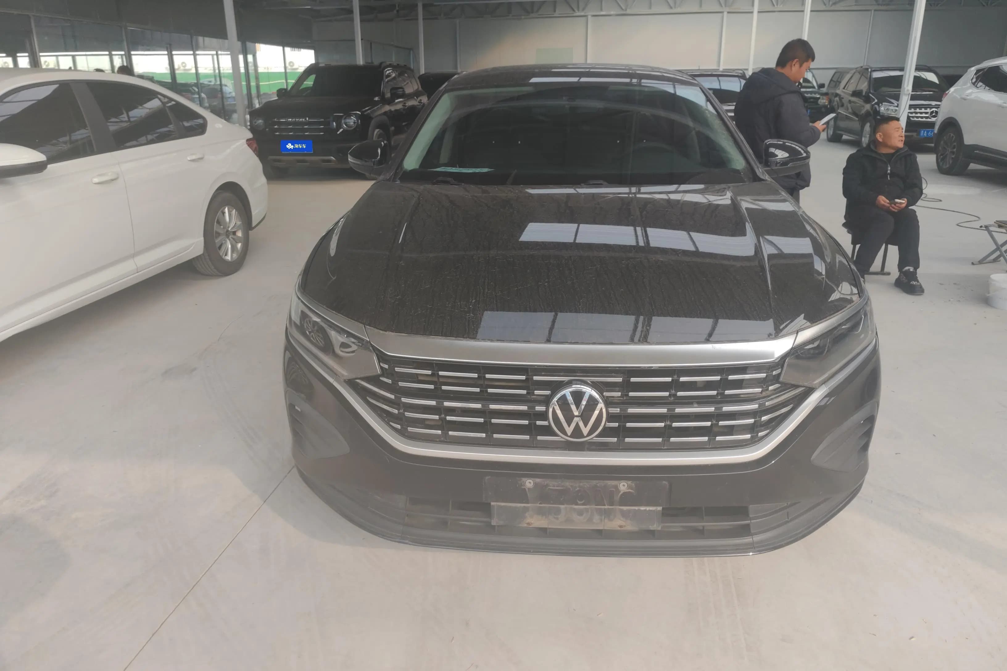 Volkswagen Passat 2022 г. 53332 км. — фото 2