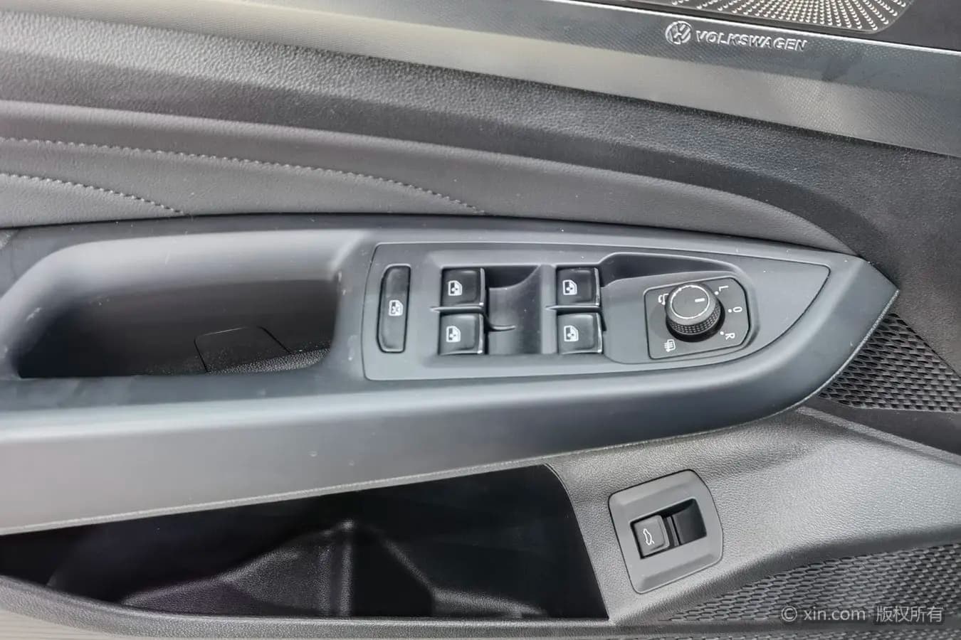 Volkswagen Passat 2023 г. 24213 км. — фото 22