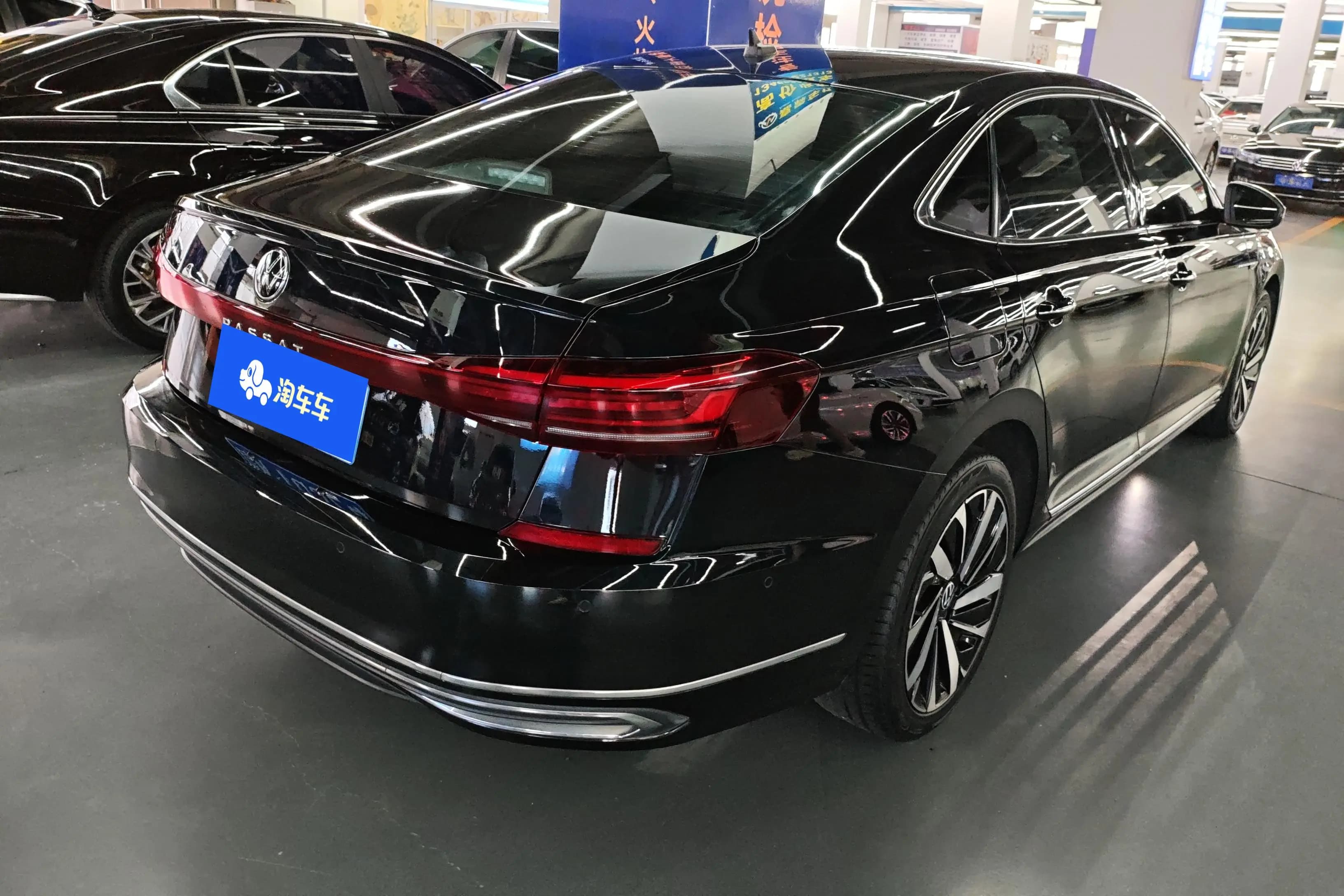 Volkswagen Passat 2021 г. 66614 км. — фото 3