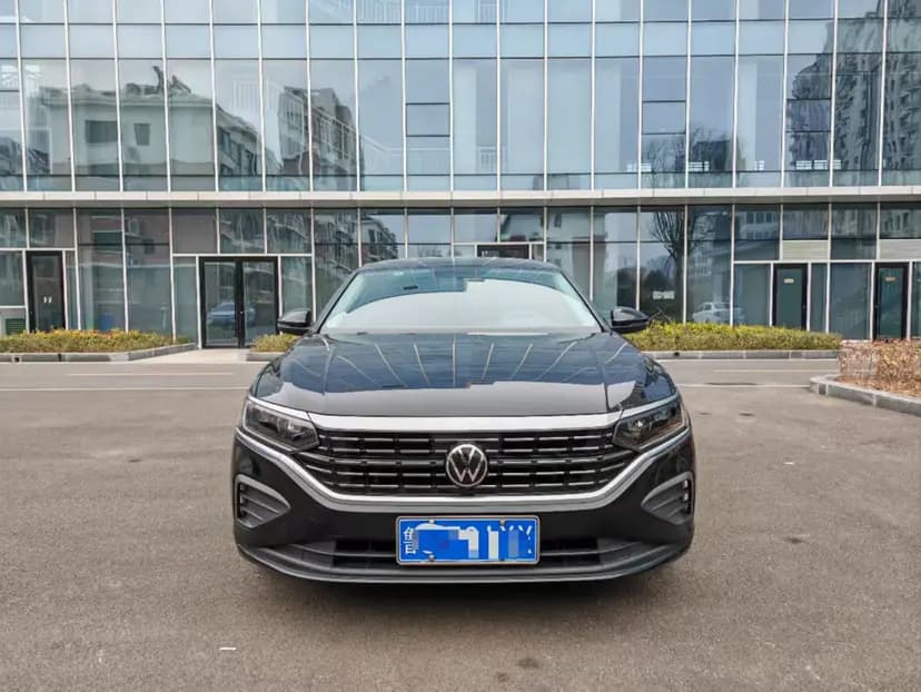 Volkswagen Passat 2024 г. 74115 км. — фото 2