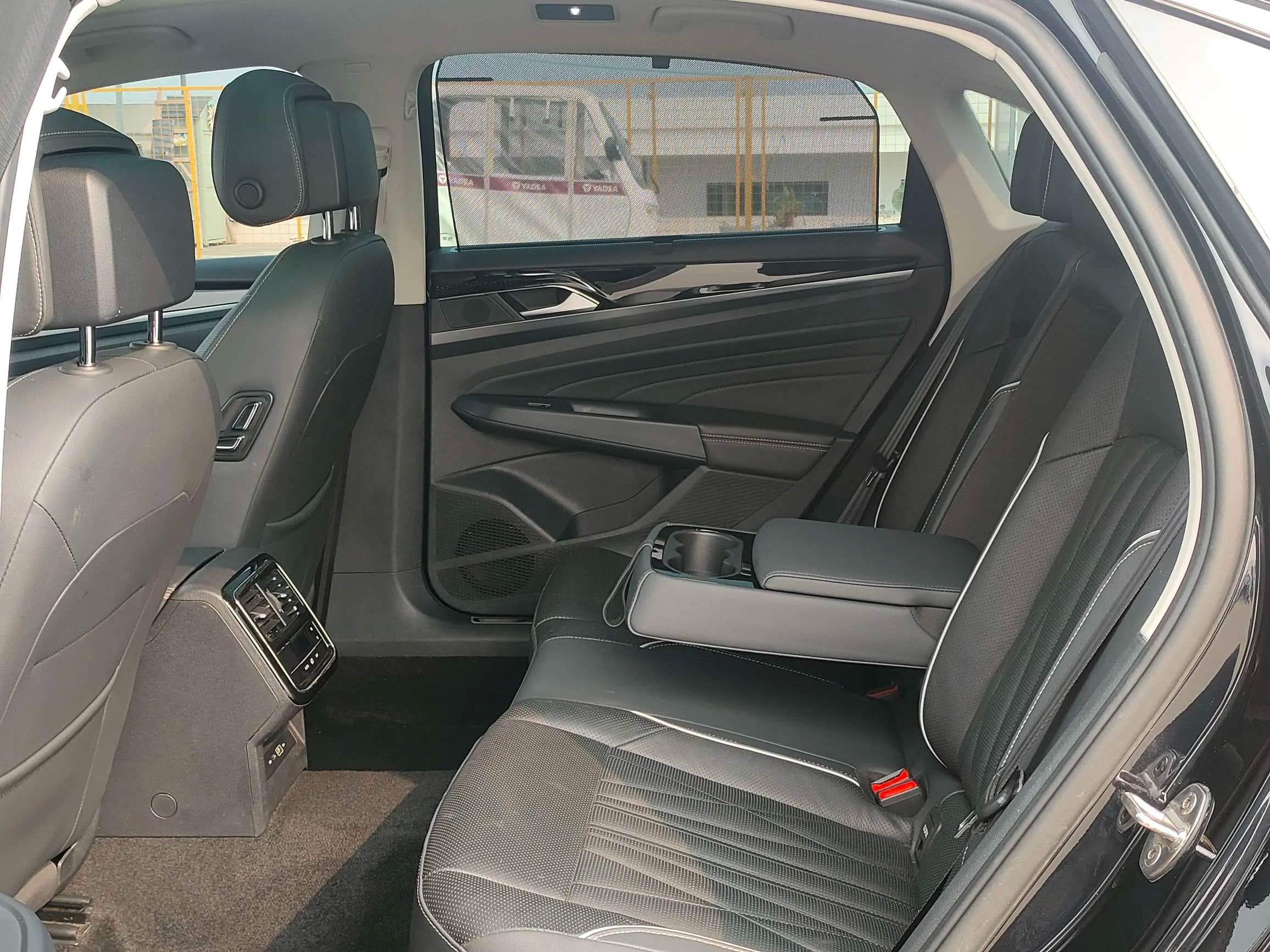 Volkswagen Passat 2023 г. 40117 км. — фото 11