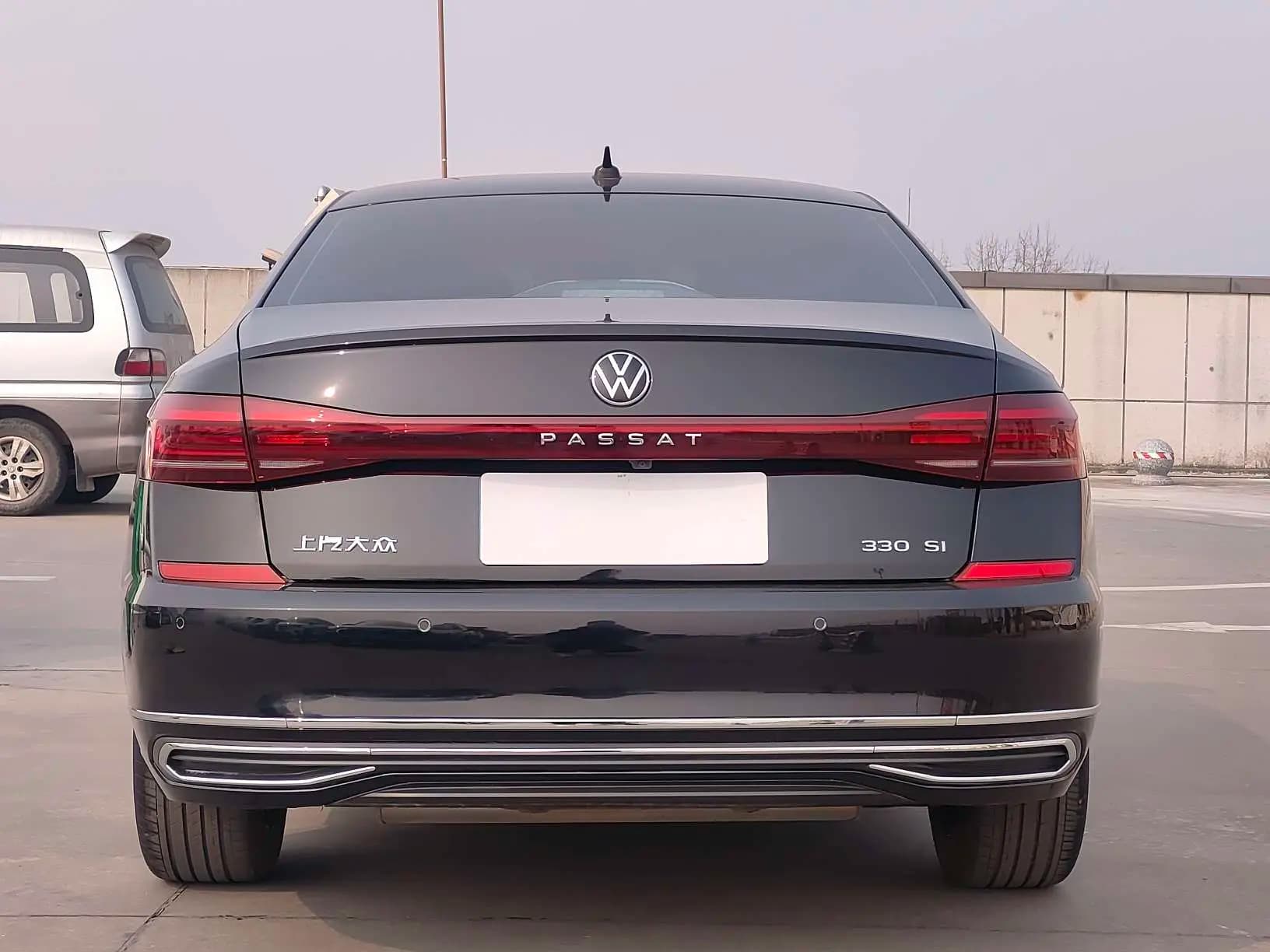 Volkswagen Passat 2023 г. 40117 км. — фото 6