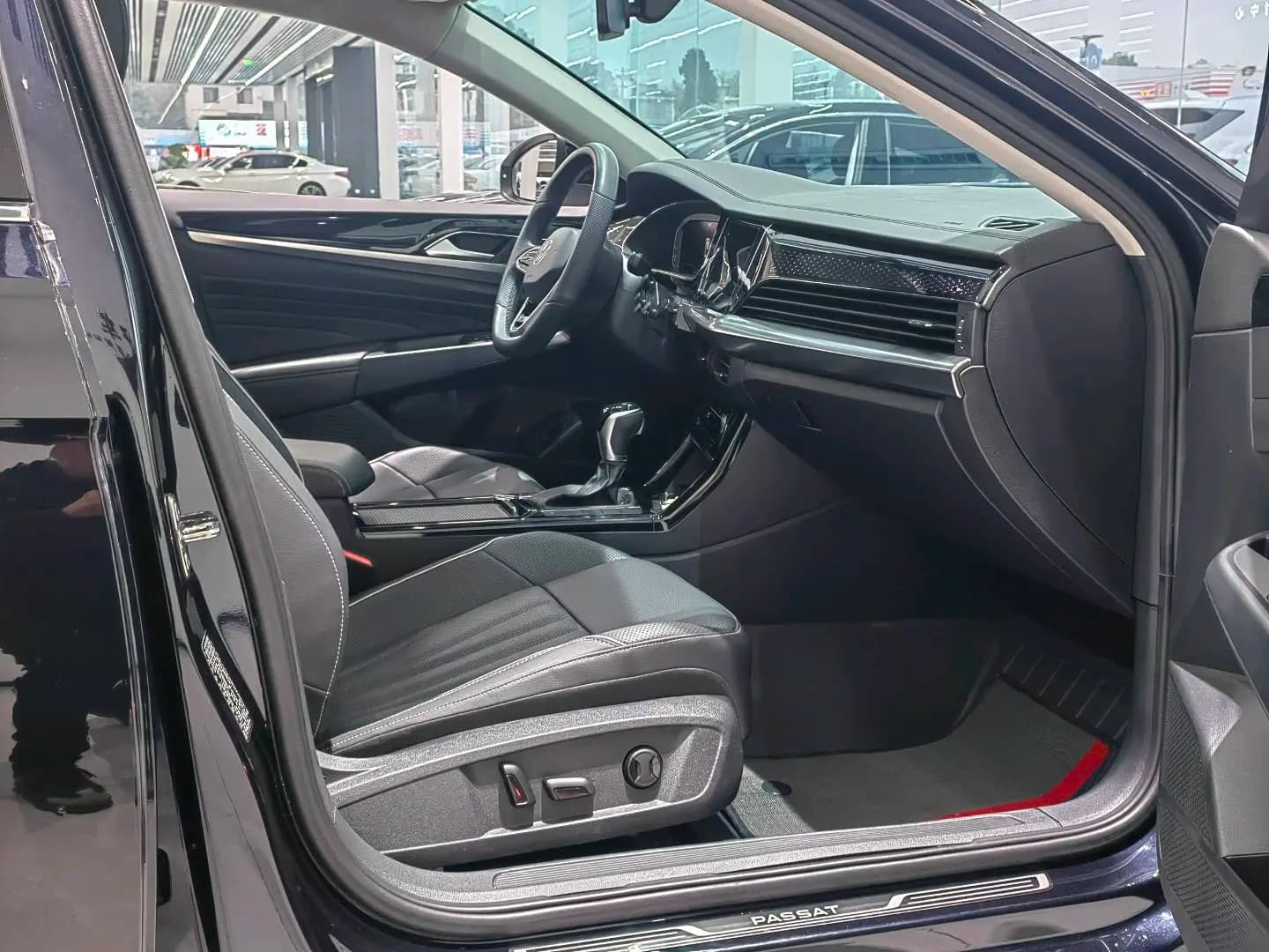 Volkswagen Passat 2024 г. 19118 км. — фото 7