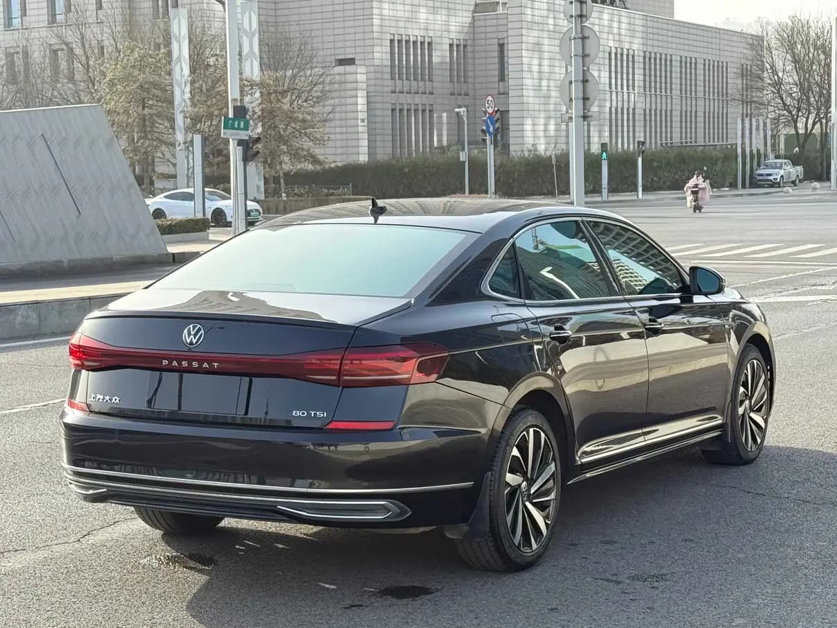 Volkswagen Passat 2021 г. 120120 км. — фото 7