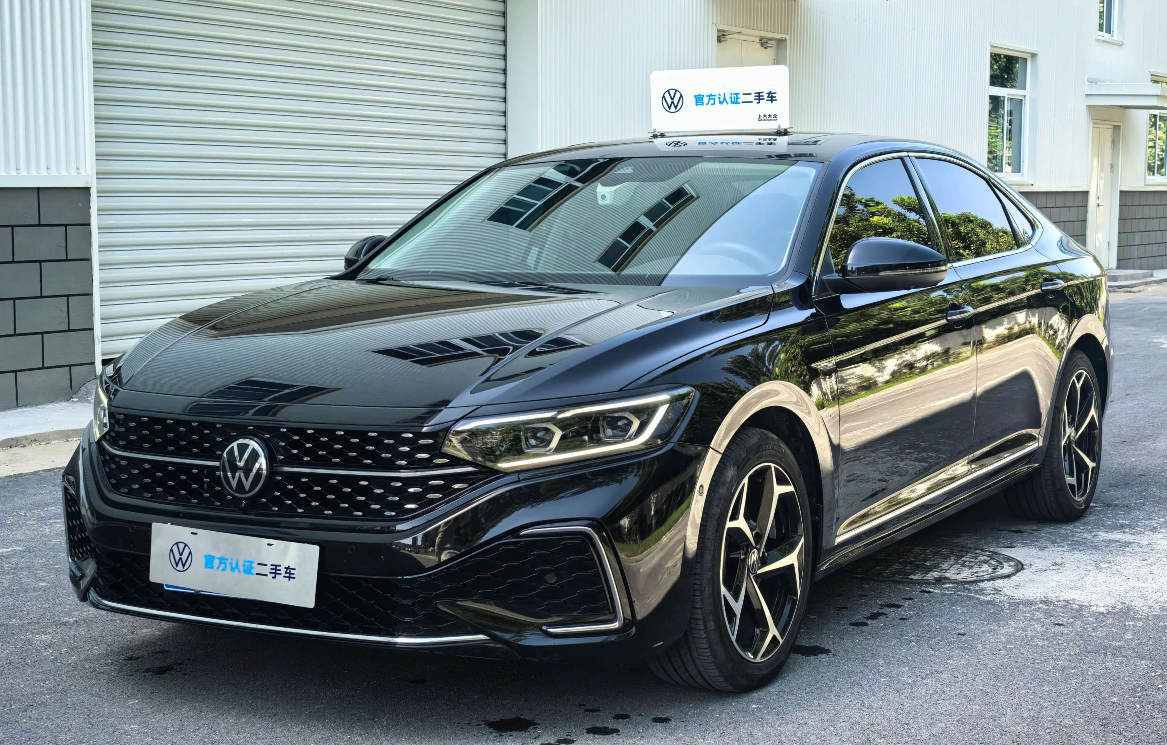 Volkswagen Passat 2024 г. 65133 км.
