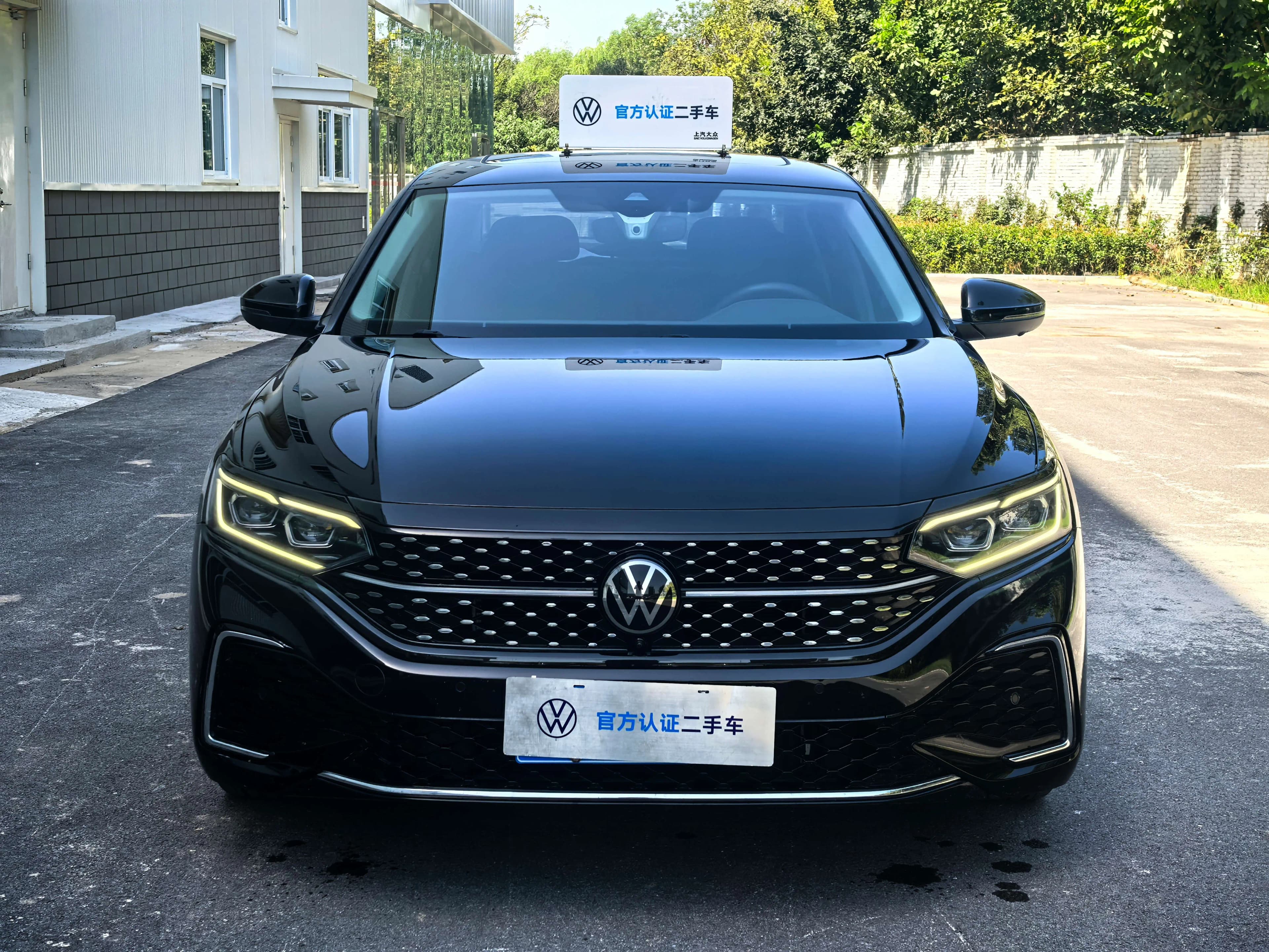 Volkswagen Passat 2024 г. 65133 км. — фото 2
