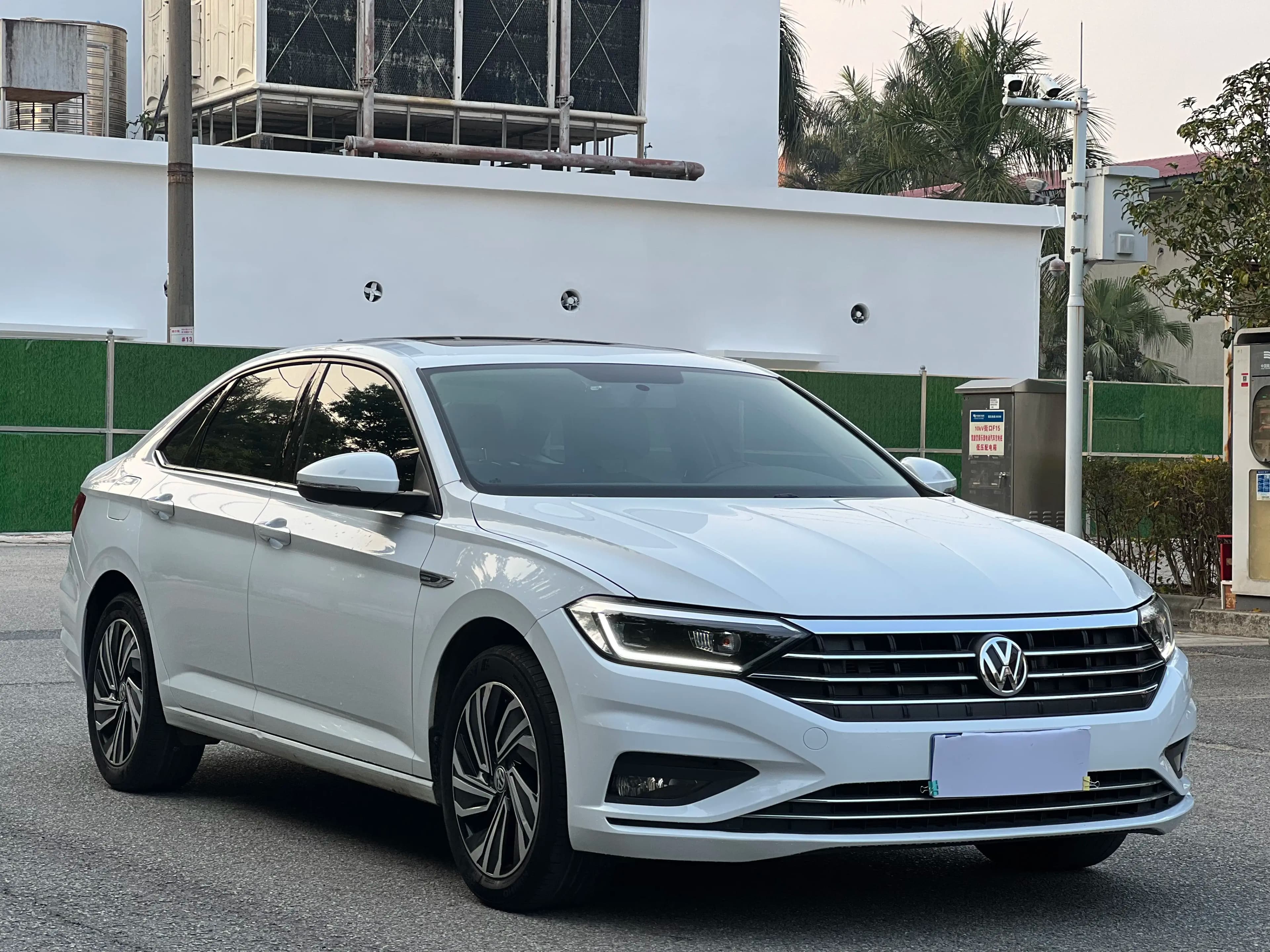 Volkswagen Sagitar 2021 г. 51115 км. — фото 2