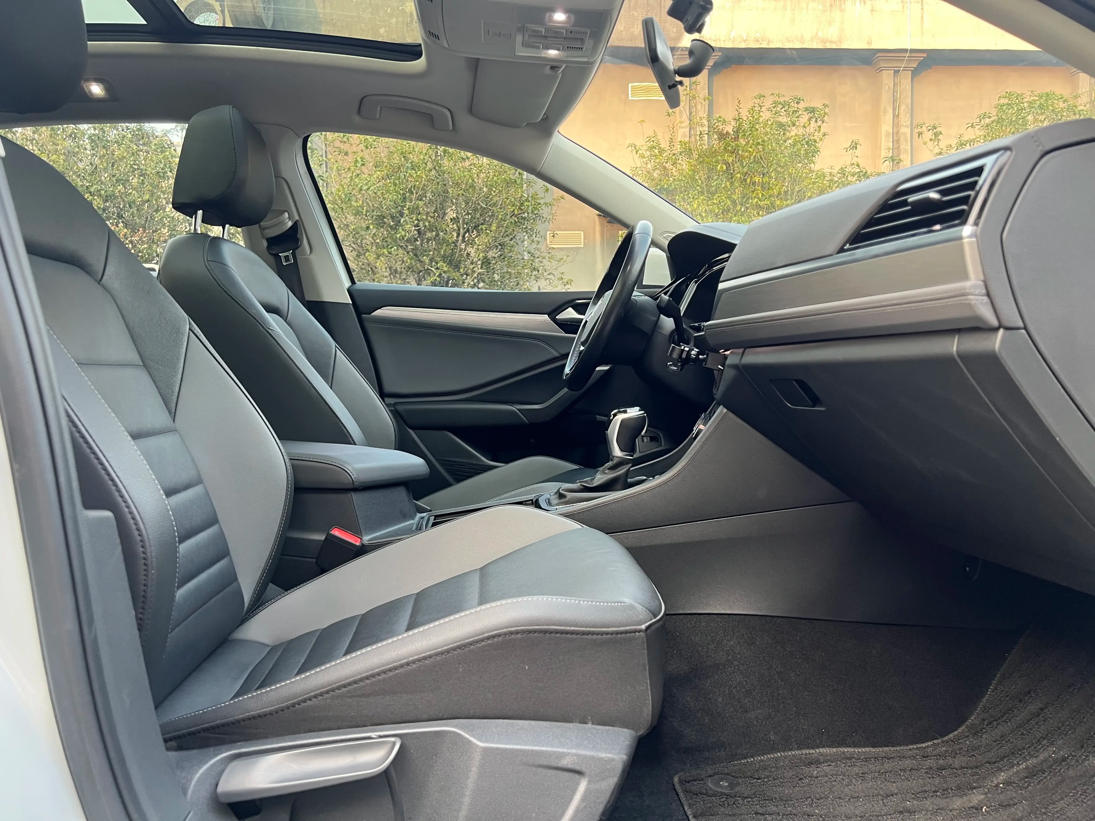 Volkswagen Sagitar 2021 г. 51115 км. — фото 15