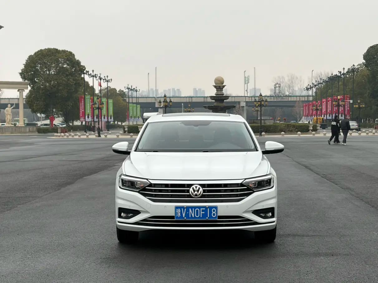 Volkswagen Sagitar 2021 г. 56107 км. — фото 2