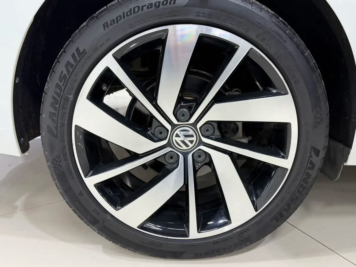 Volkswagen Sagitar 2022 г. 47130 км. — фото 12