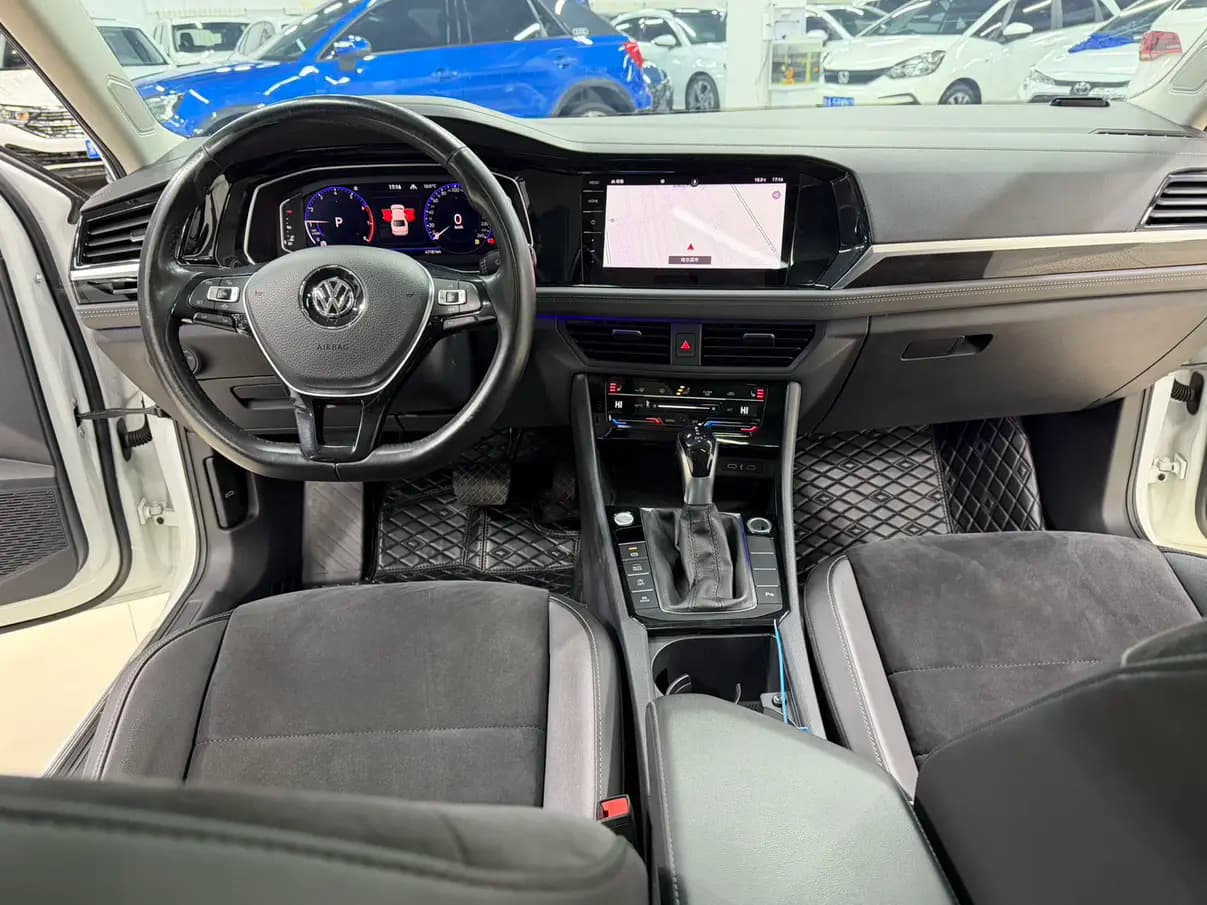 Volkswagen Sagitar 2022 г. 47130 км. — фото 15