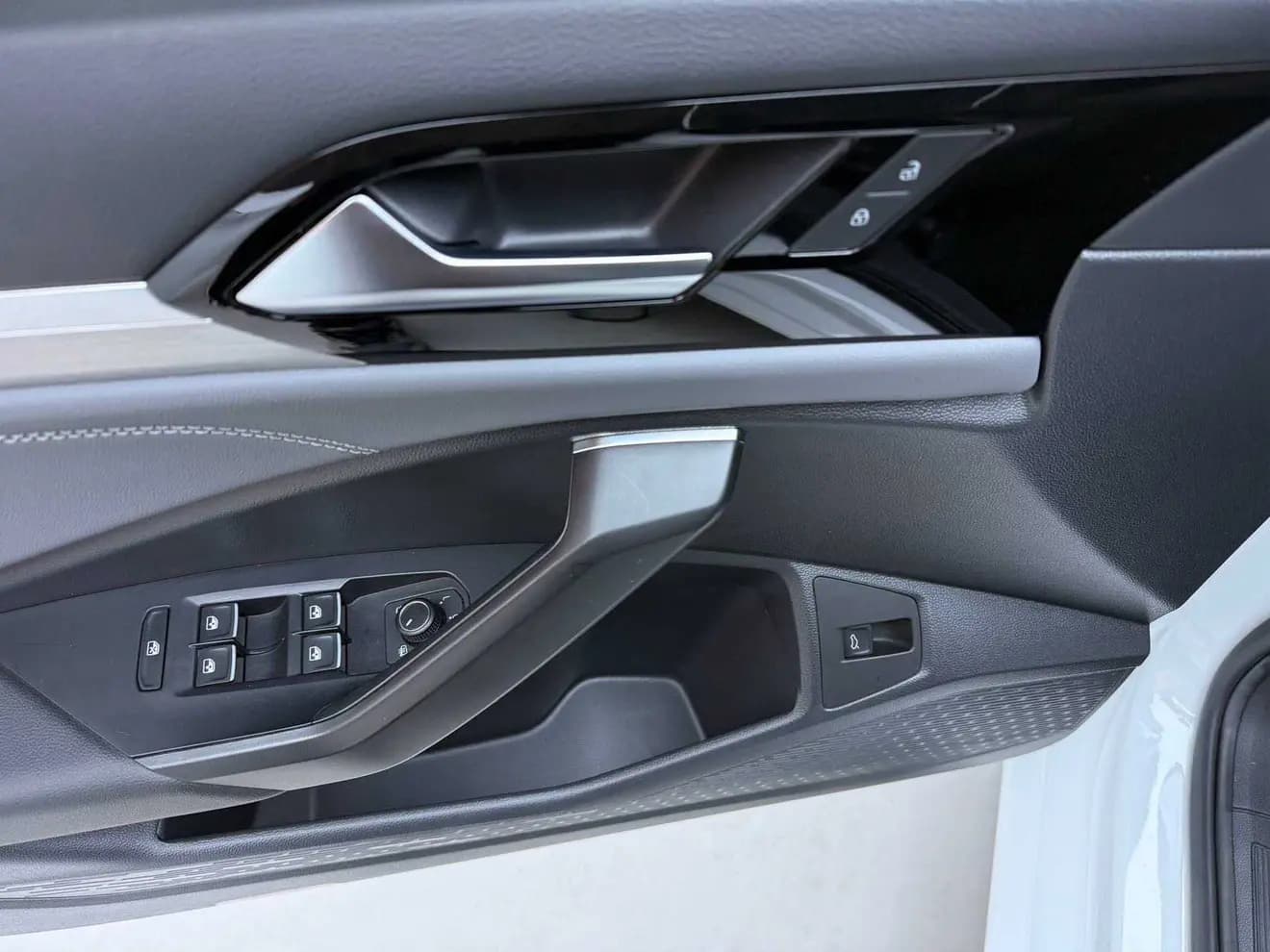 Volkswagen Sagitar 2021 г. 43109 км. — фото 13