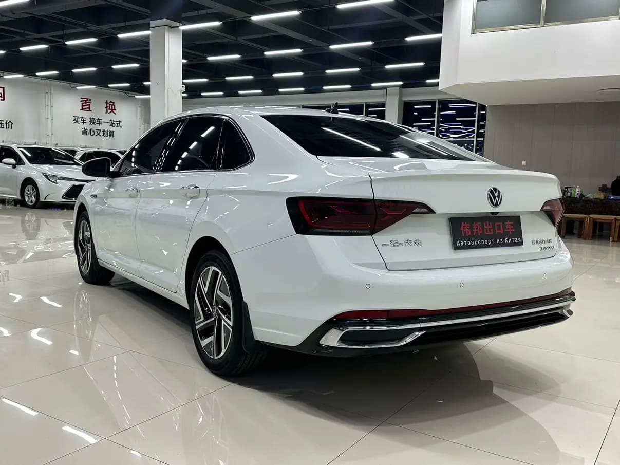 Volkswagen Sagitar 2022 г. 39131 км. — фото 3