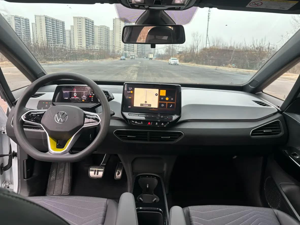 Volkswagen ID.3 2023 г. 33123 км. — фото 6