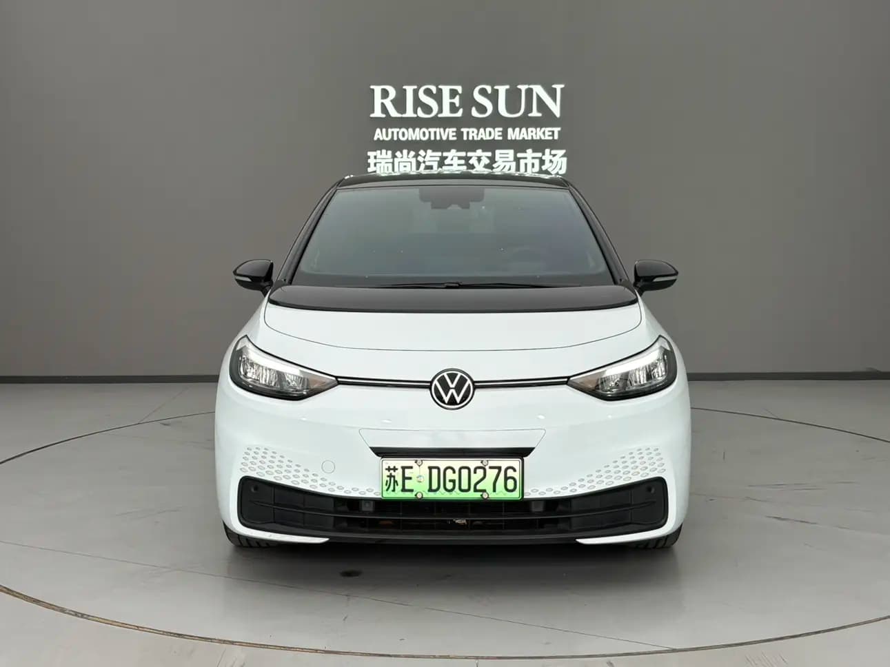 Volkswagen ID.3 2022 г. 30000 км. — фото 2