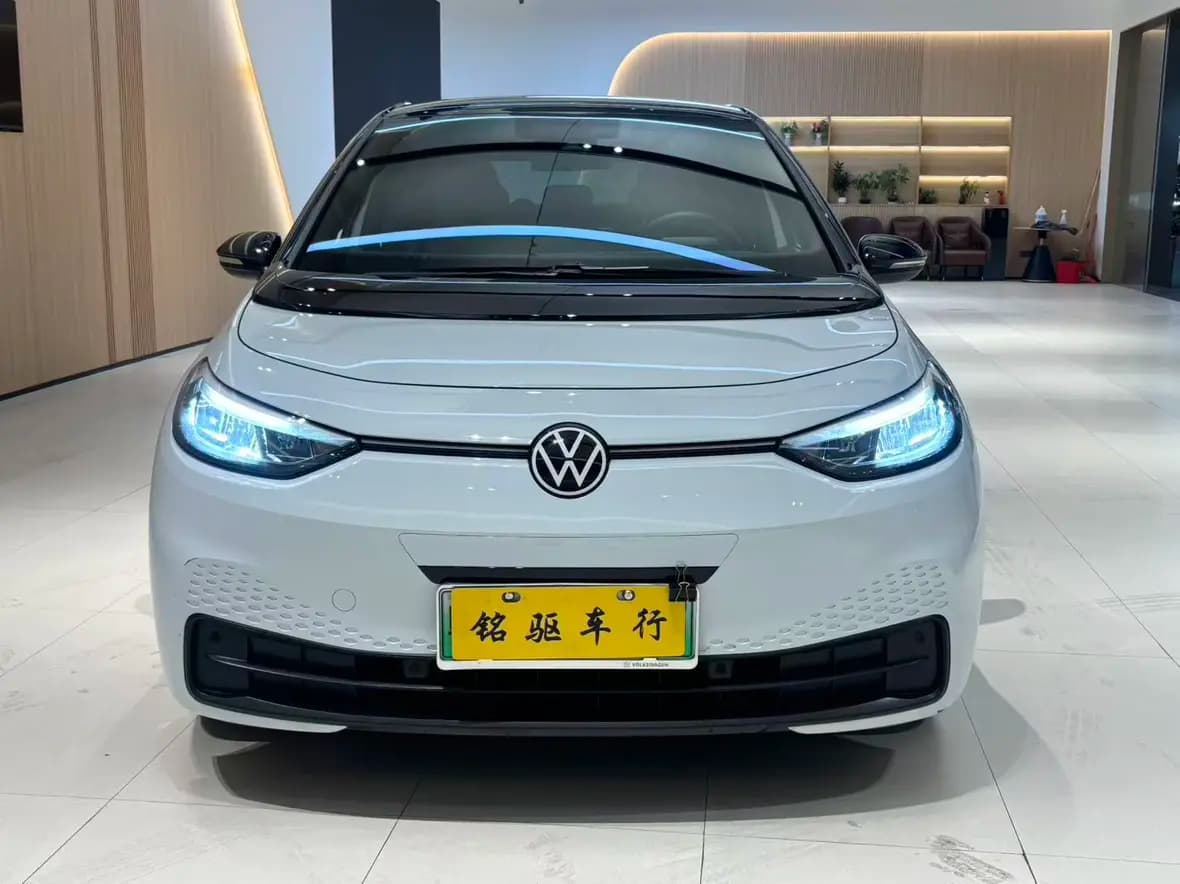 Volkswagen ID.3 2023 г. 54200 км. — фото 2