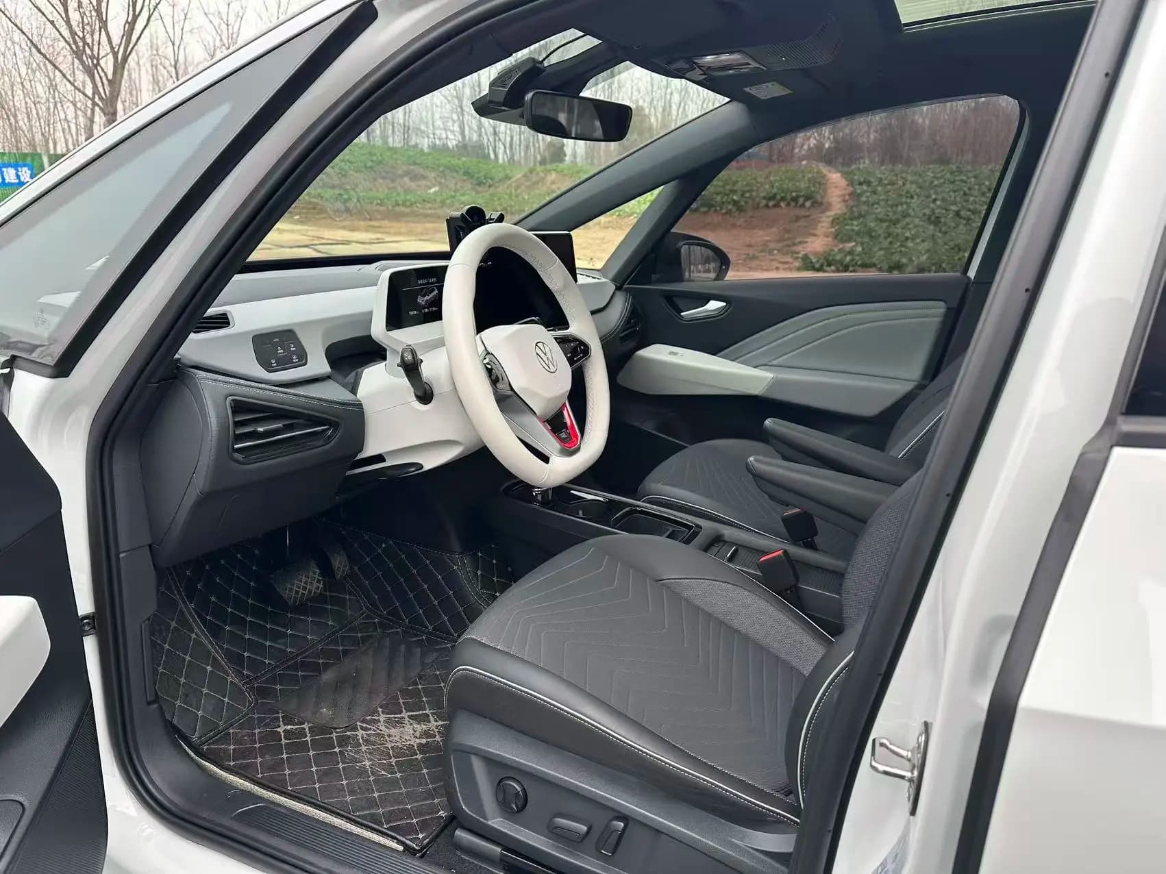 Volkswagen ID.3 2024 г. 18000 км. — фото 7