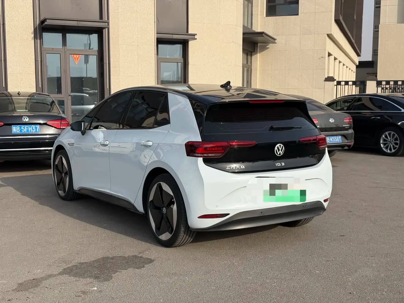 Volkswagen ID.3 2024 г. 45000 км. — фото 4