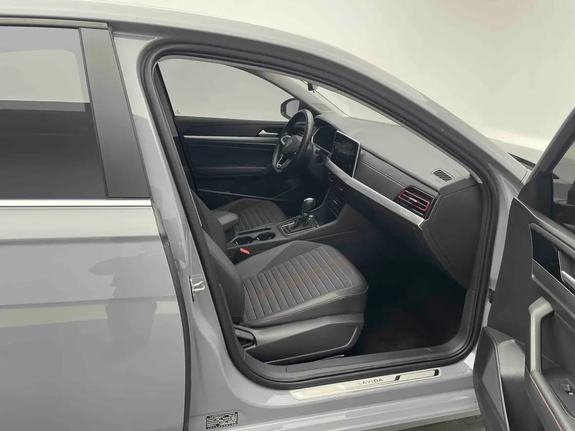 Volkswagen Lavida 2022 г. 34577 км. — фото 8