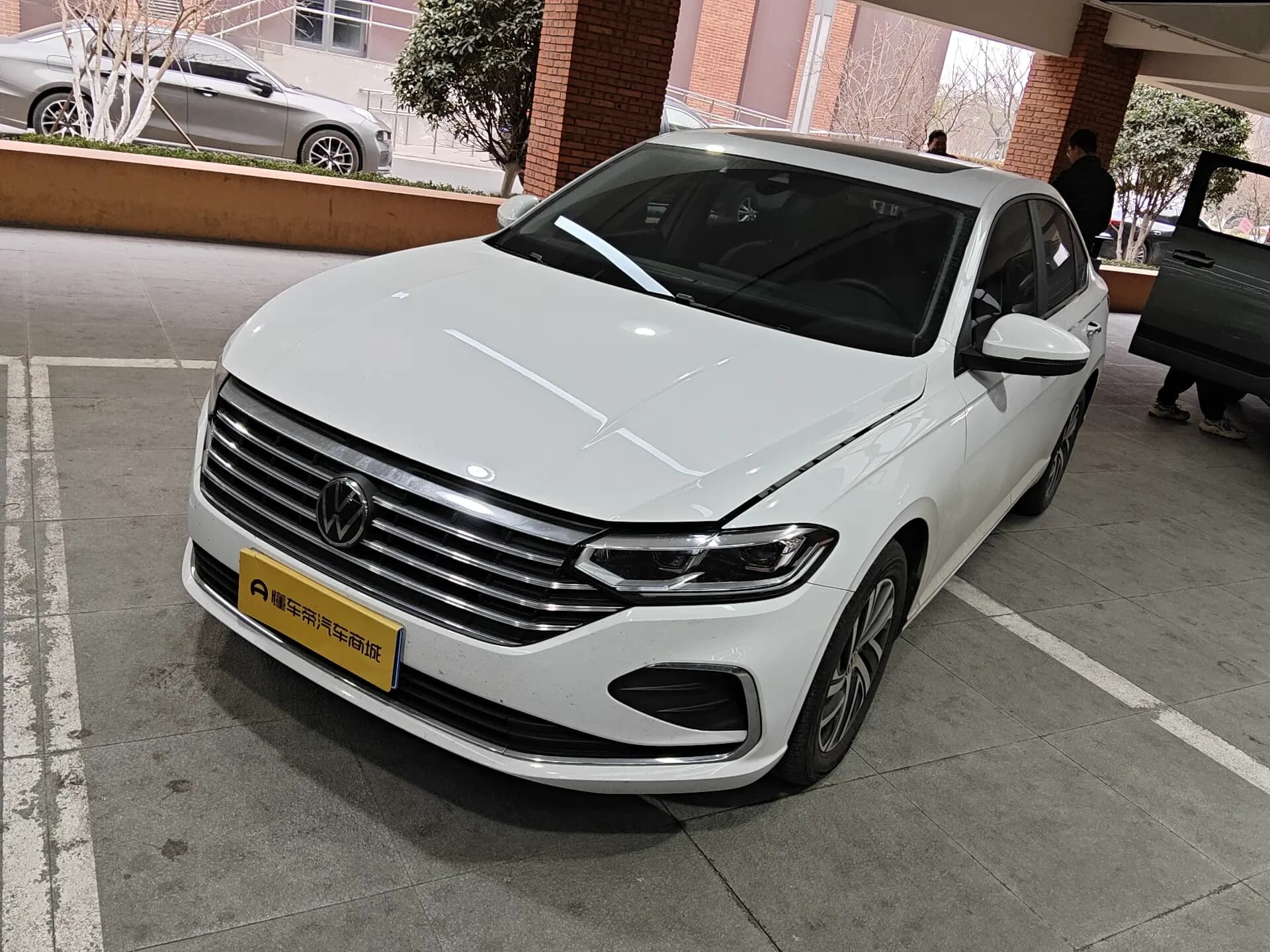 Volkswagen Lavida 2023 г. 105379 км.