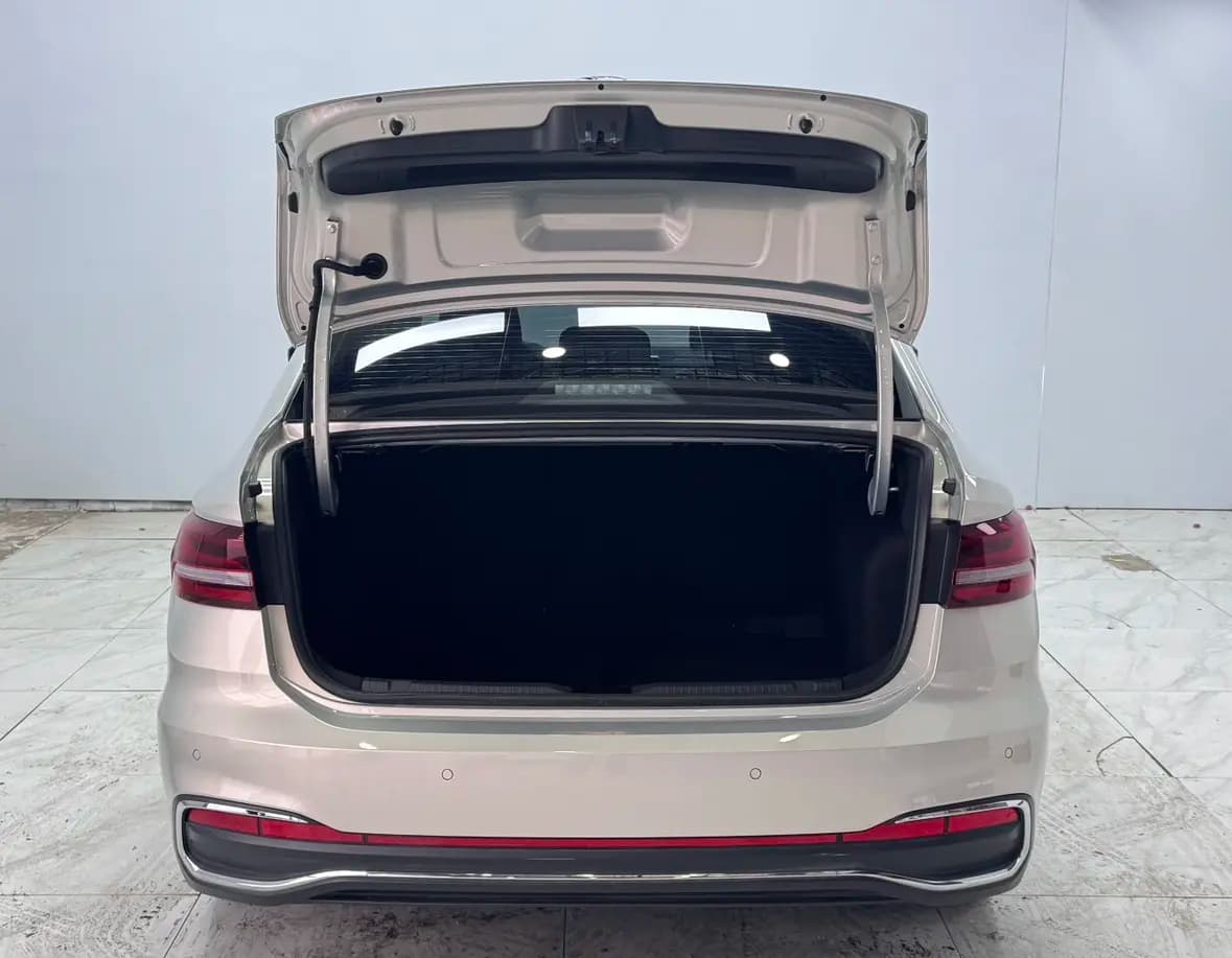 Volkswagen Lavida 2022 г. 26081 км. — фото 14