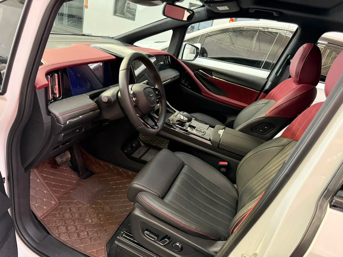 GAC Trumpchi M8 2024 г. 10129 км. — фото 8