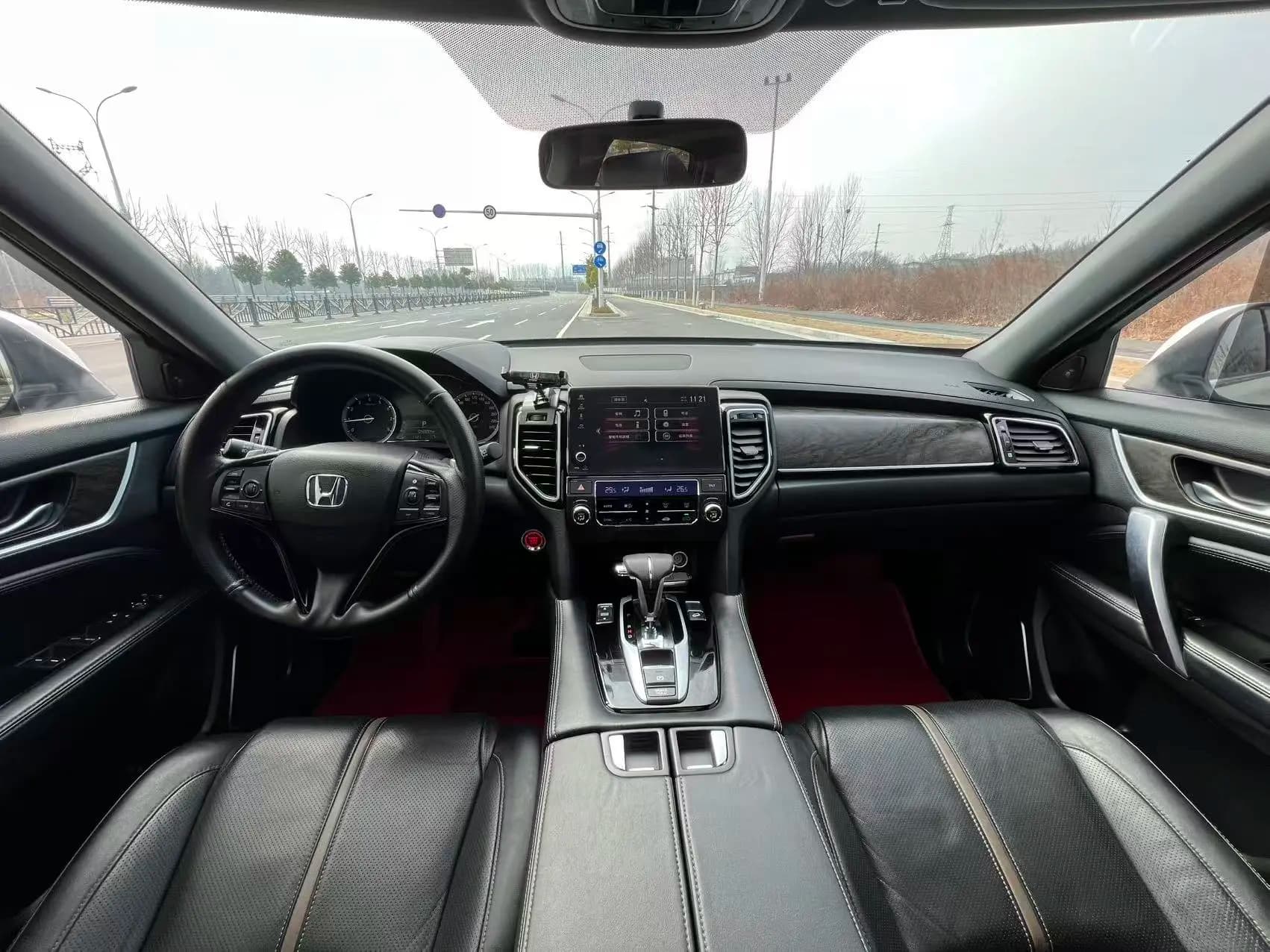 Honda UR-V 2022 г. 42024 км. — фото 2