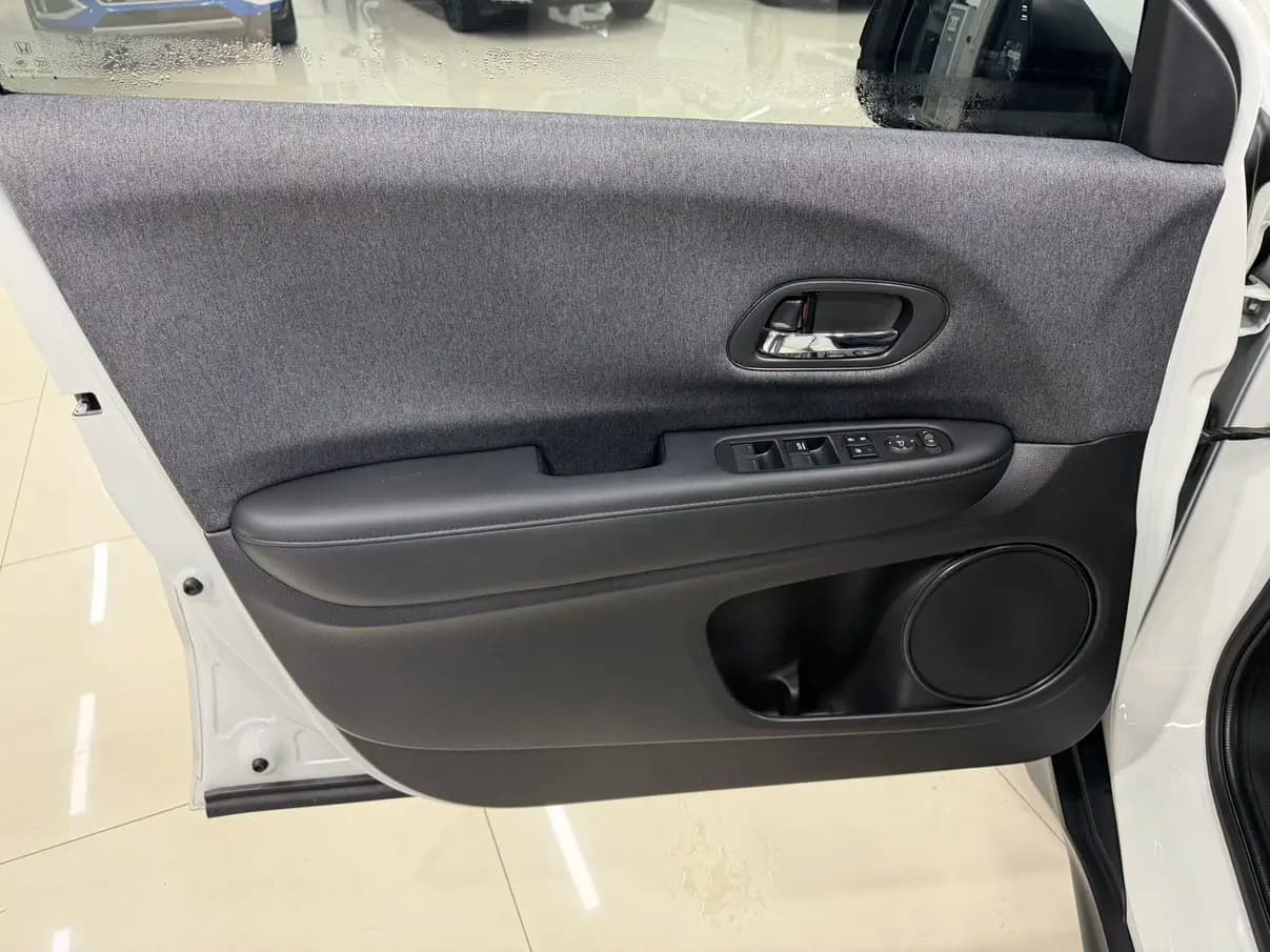 Honda WR-V 2022 г. 36008 км. — фото 9