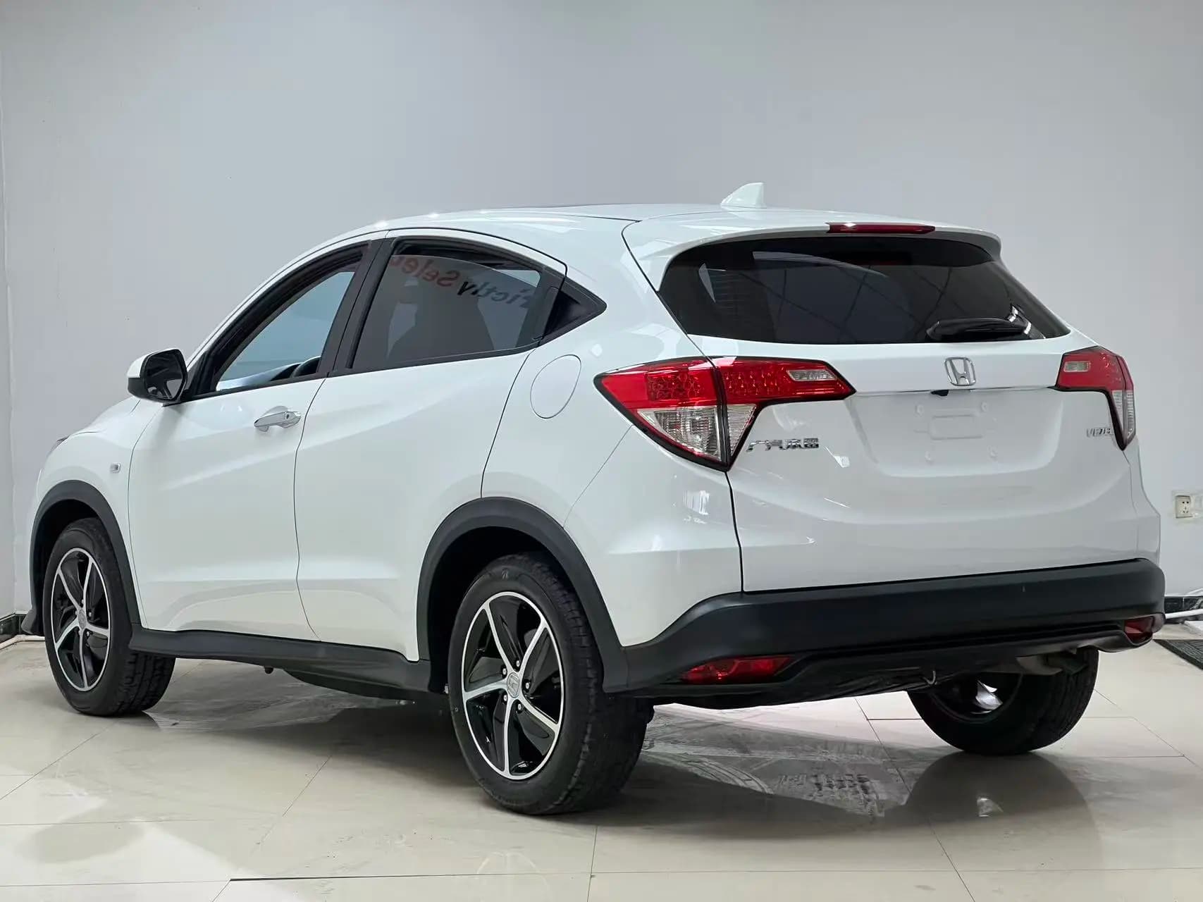 Honda Vezel 2022 г. 44084 км. — фото 3