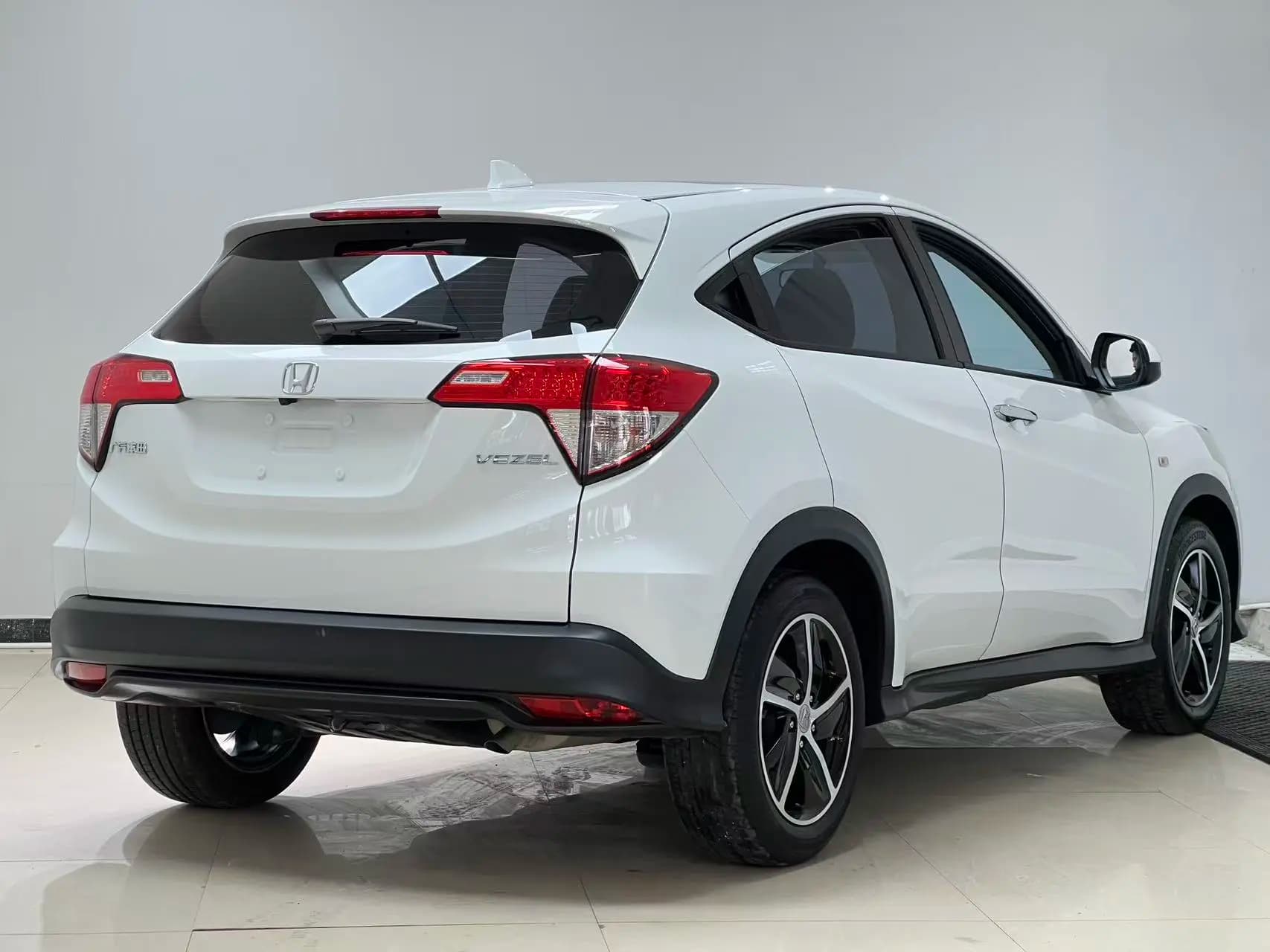 Honda Vezel 2022 г. 44084 км. — фото 5