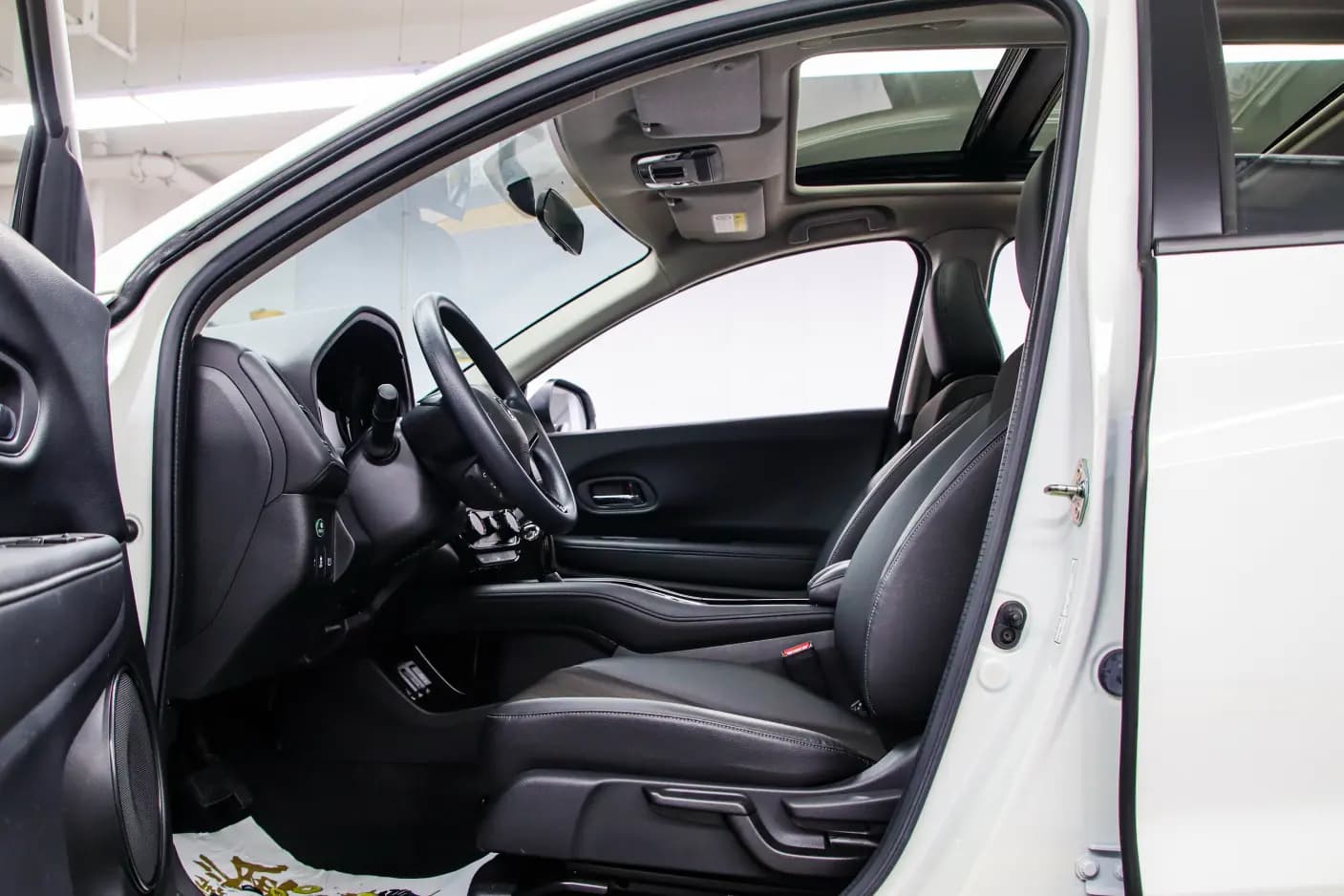 Honda Vezel 2022 г. 40085 км. — фото 11
