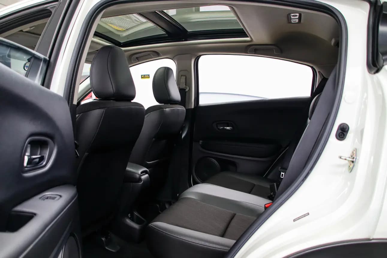 Honda Vezel 2022 г. 40085 км. — фото 13