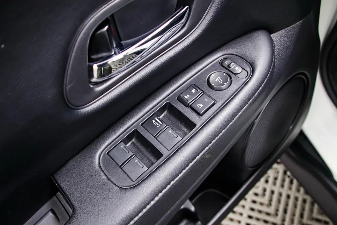 Honda Vezel 2022 г. 40085 км. — фото 14