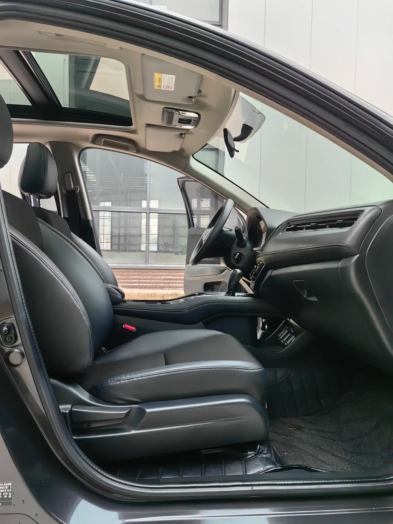 Honda Vezel 2022 г. 36086 км. — фото 17