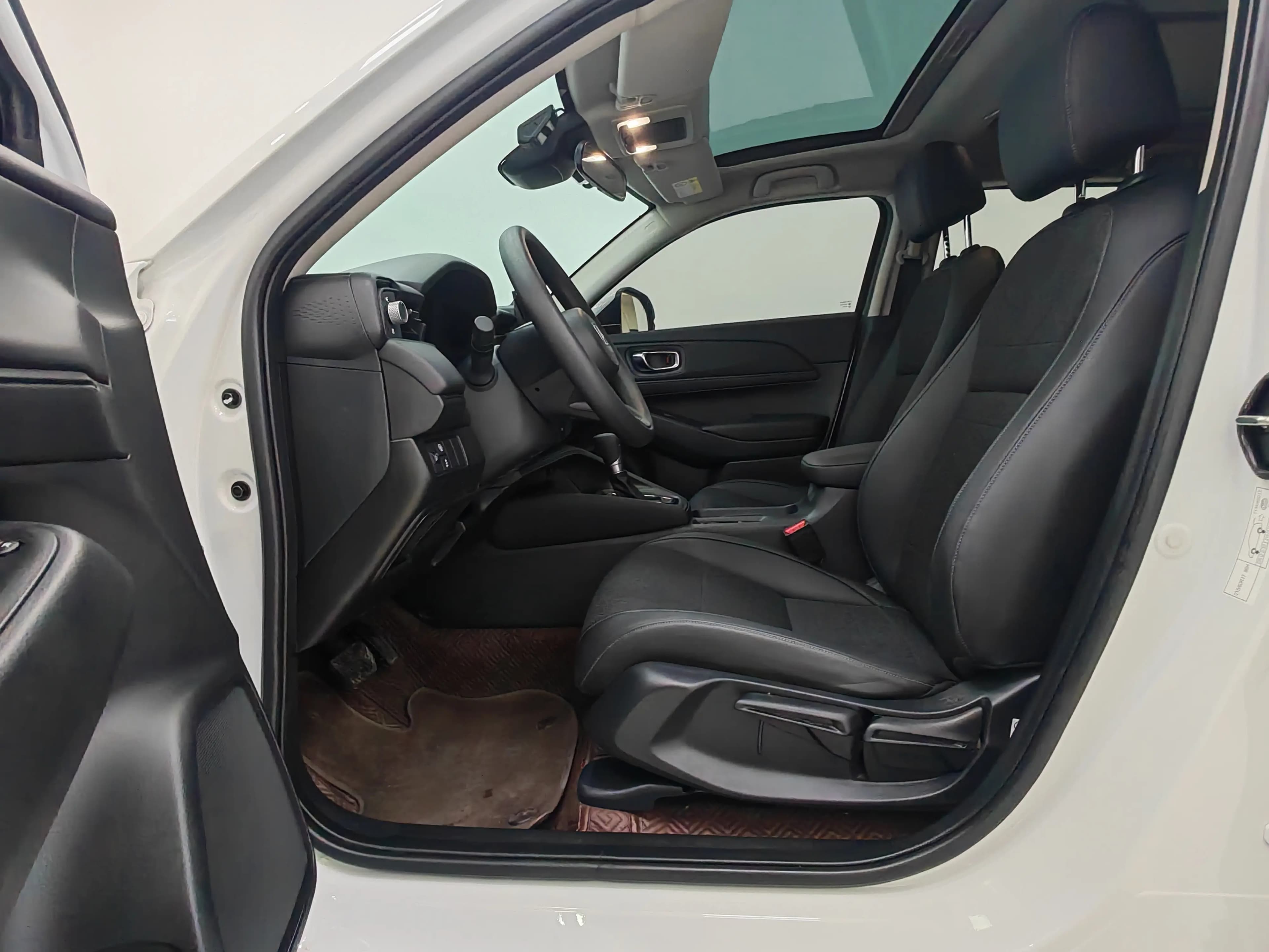 Honda Vezel 2023 г. 23087 км. — фото 7